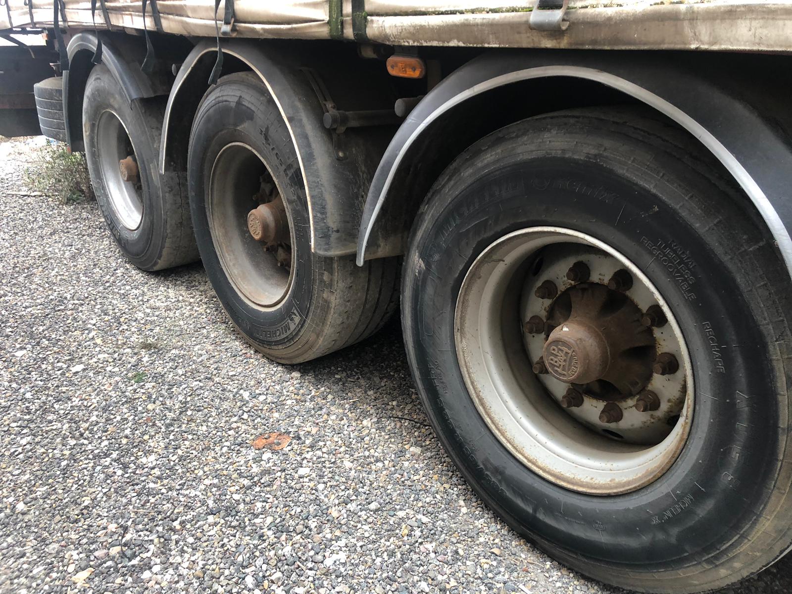 Semirremolque tauliner Lecitrailer Año 2000 - Imagen 4