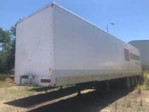 semirremolque caja cerrada