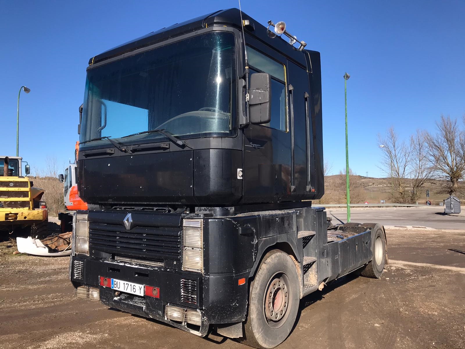 Cabeza tractora Renault