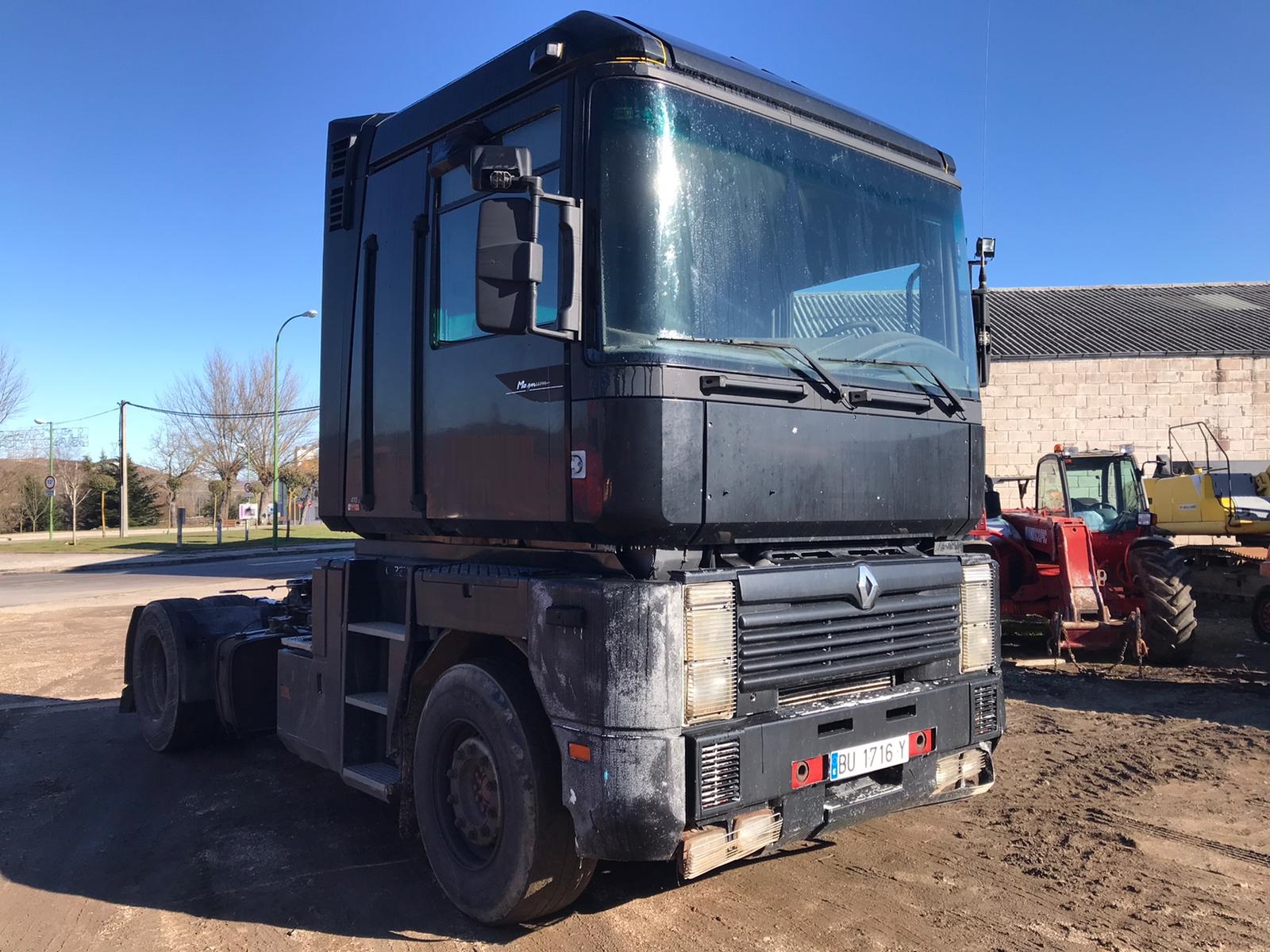 Cabeza tractora Renault