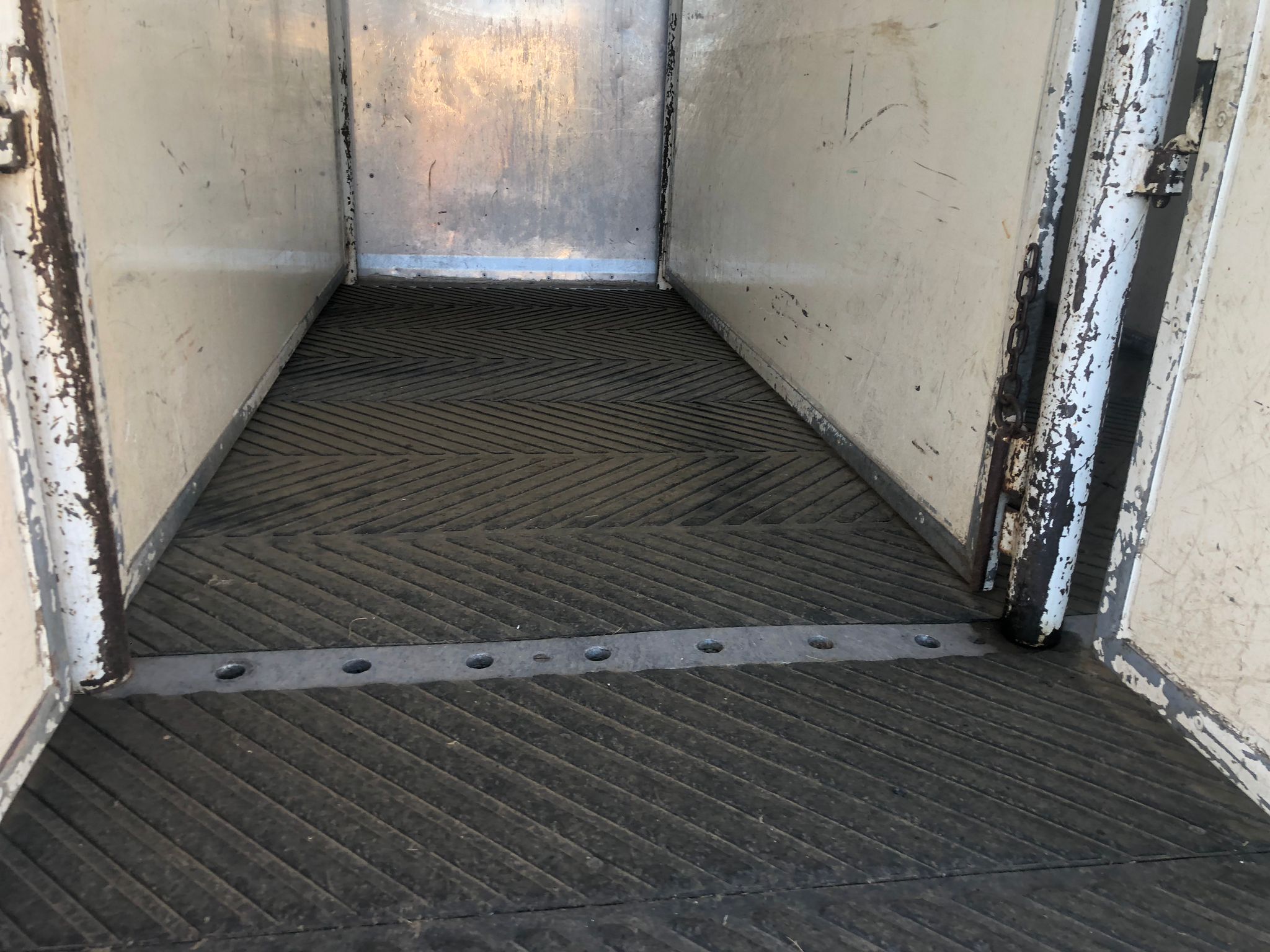 x- VENDIDO - Semirremolque para caballos Montenegro Año 1989 - Imagen 8