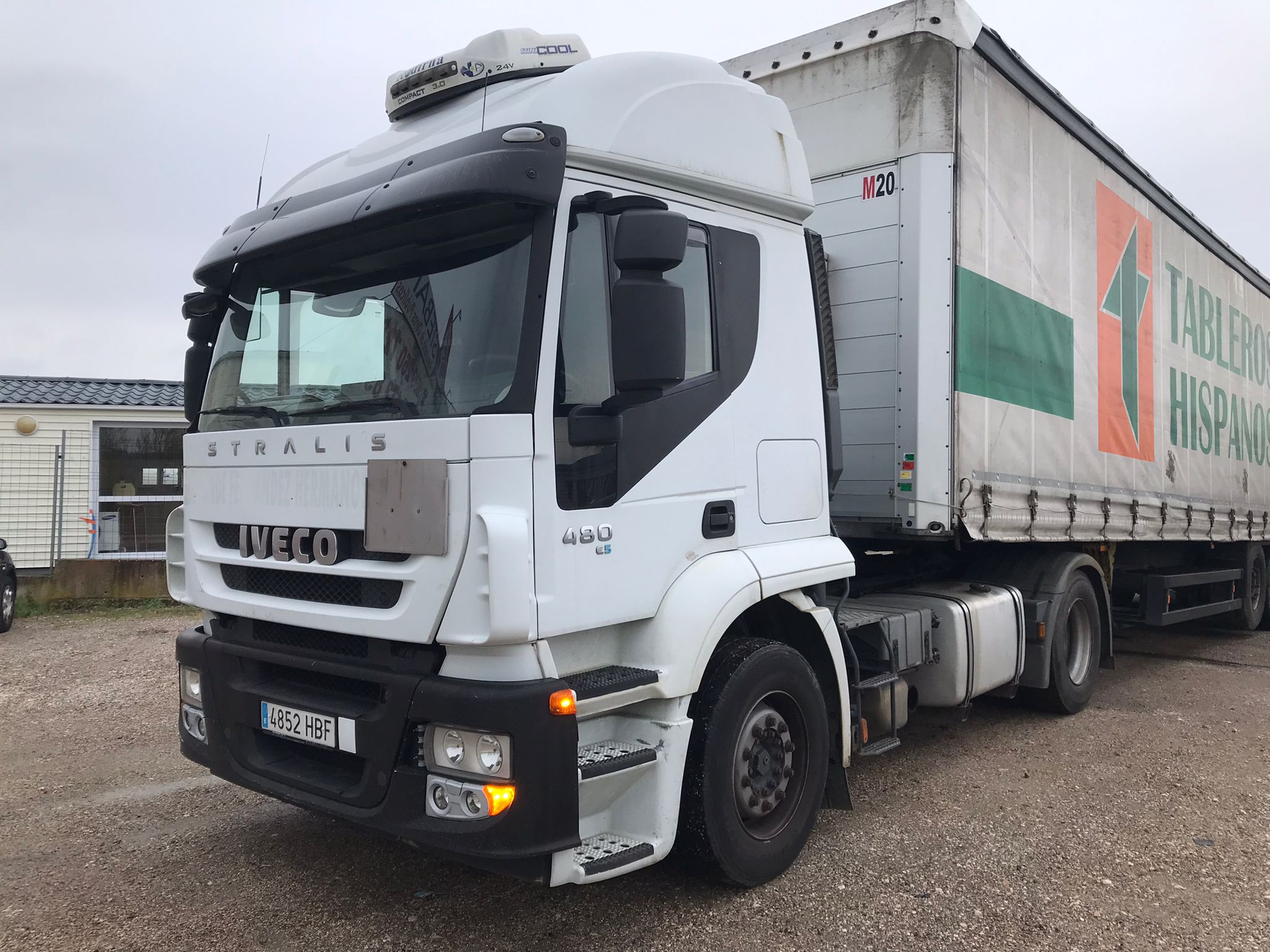 Cabeza tractora Iveco