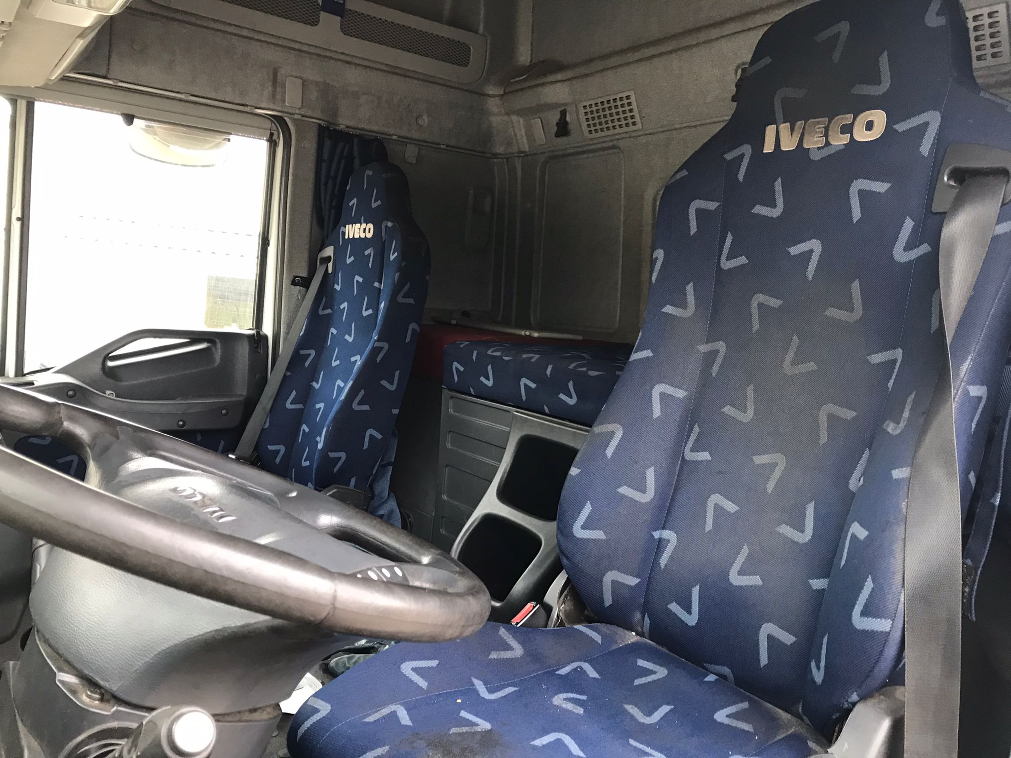 x- VENDIDO - Iveco AT440S48T/P - 2010 - Imagen 8