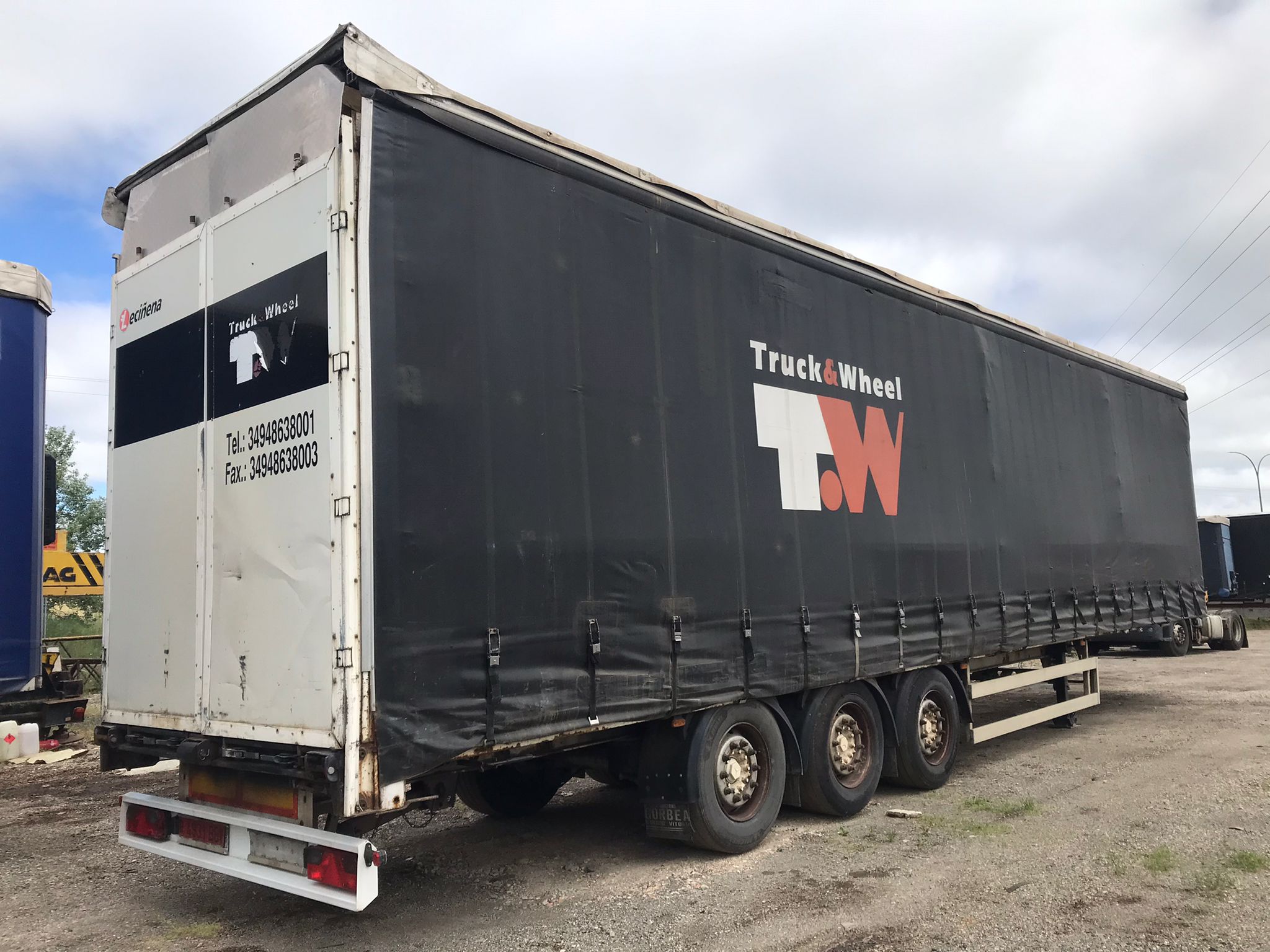 x- VENDIDO - Semirremolque tauliner Leciñena Año 2006 - Imagen 3
