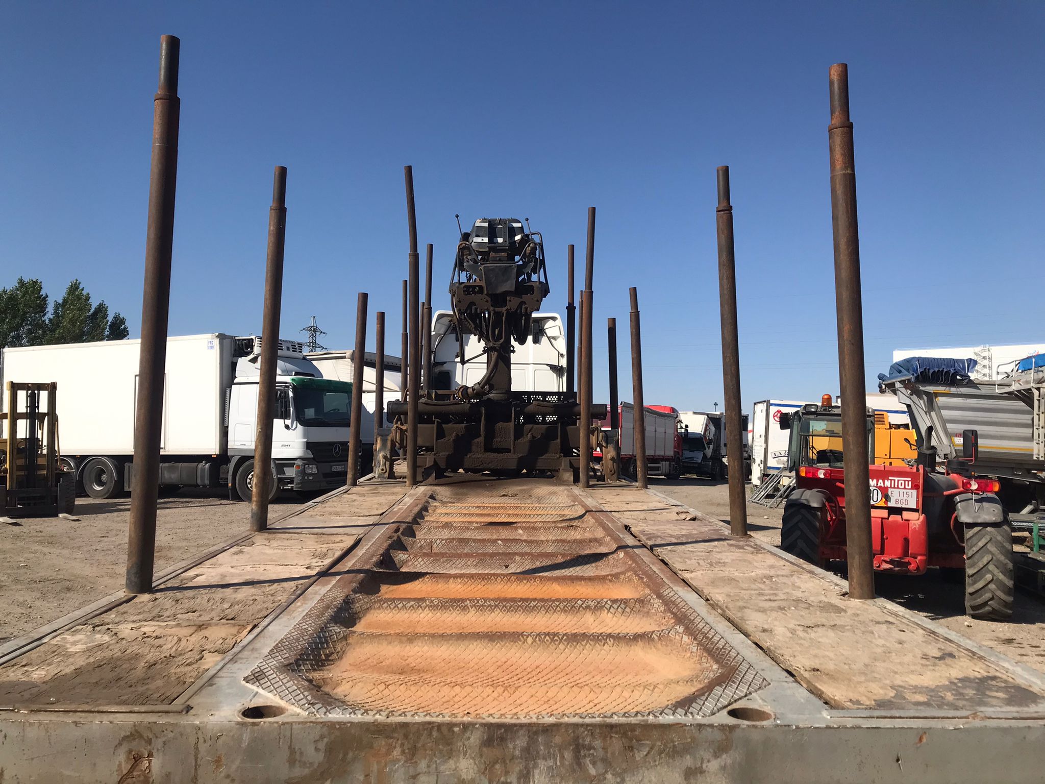 x- VENDIDO - Plataforma maderera Leciñena con grúa Año 2009 - Imagen 5