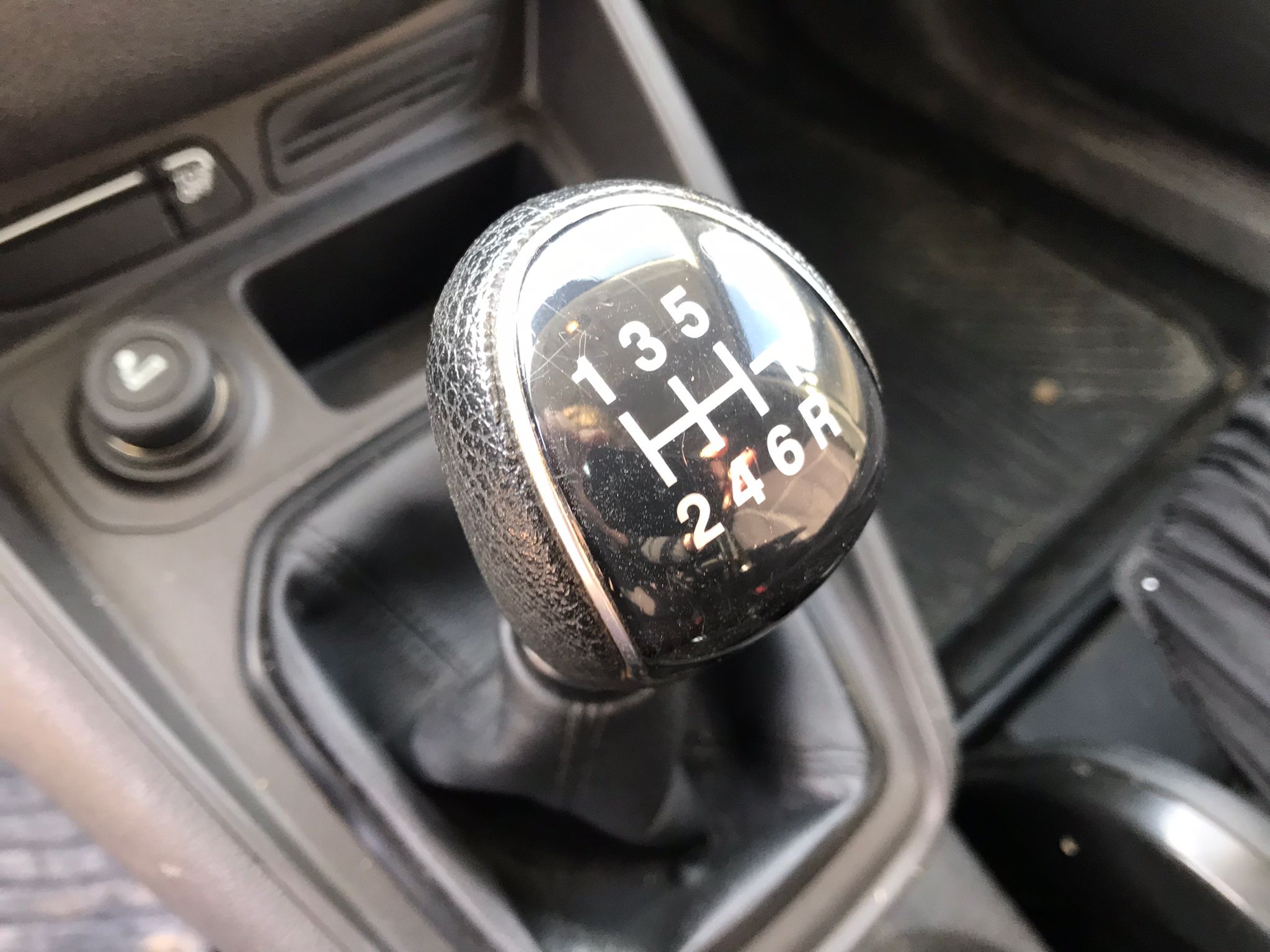 x- VENDIDO - Ford Transit Courier - 2019 - Imagen 10