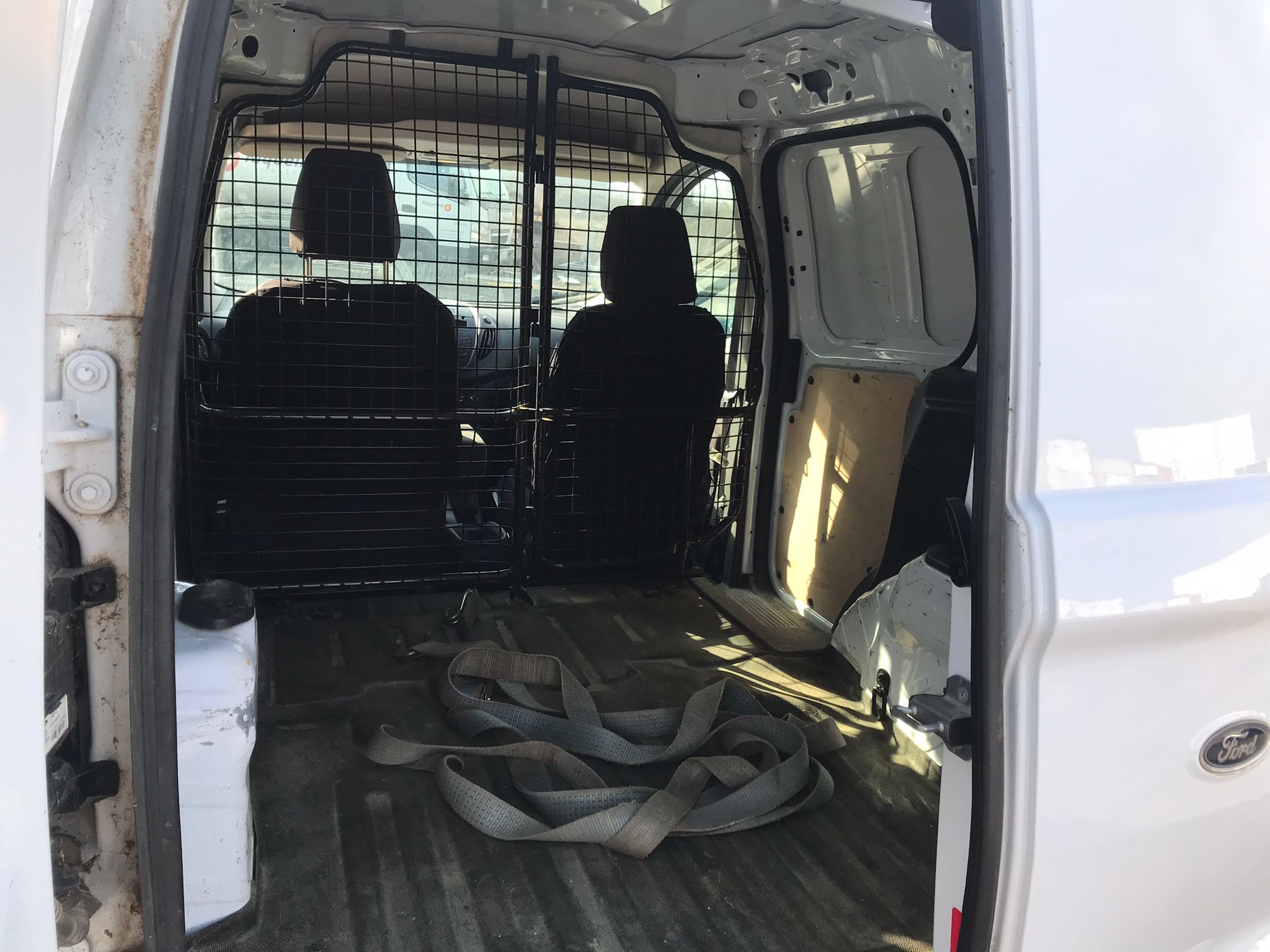 x- VENDIDO - Ford Transit Courier - 2019 - Imagen 5