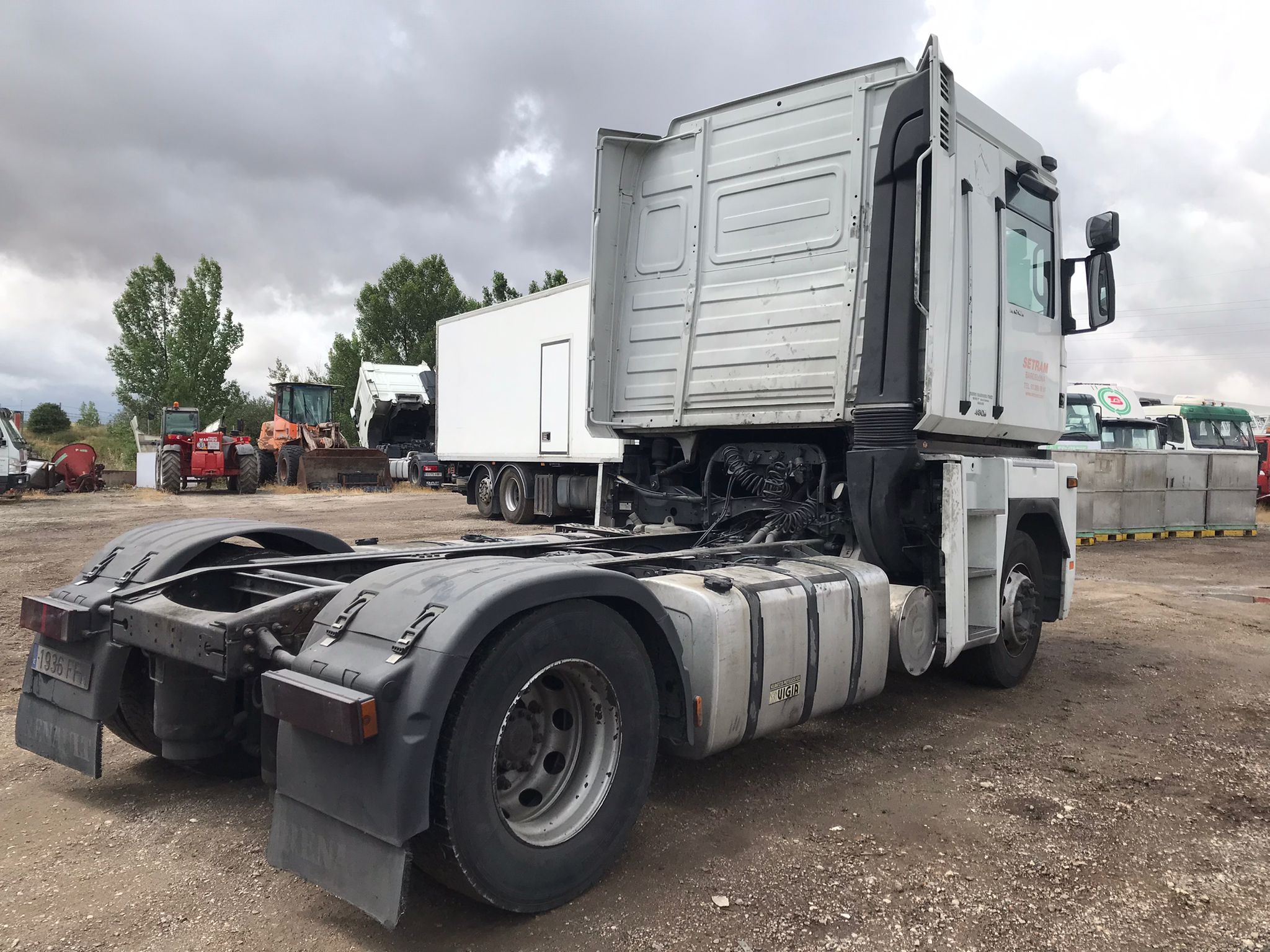 x- VENDIDO - Renault 480.18 T 4X2 - 2006 - Imagen 3