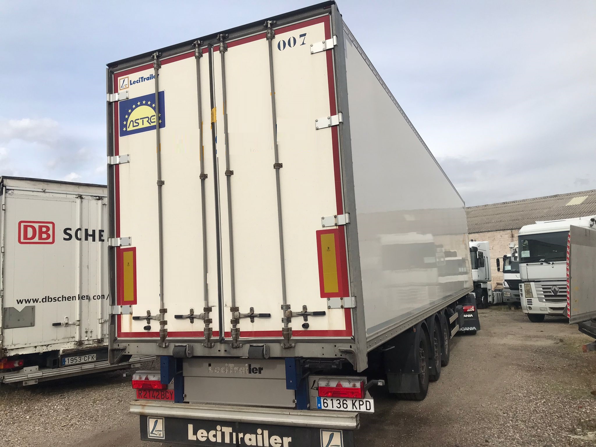 x- VENDIDO - Semirremolque caja cerrada Lecitrailer Año 2017 - Imagen 4