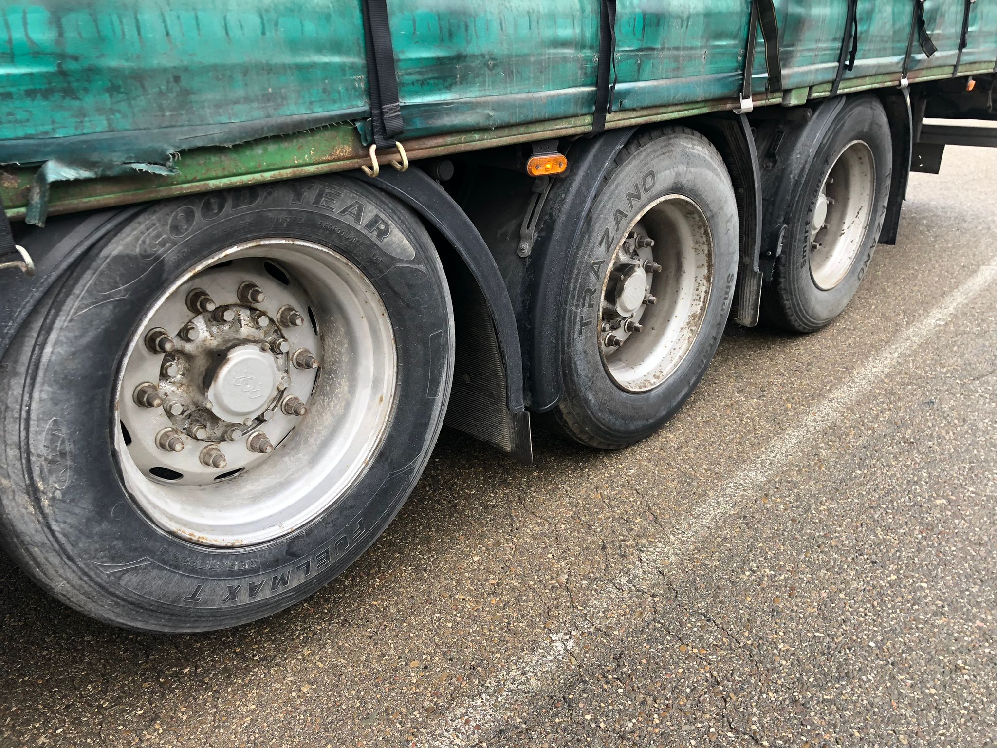 x- VENDIDO - Semirremolque tauliner Lecitrailer Año 2003 - Imagen 6