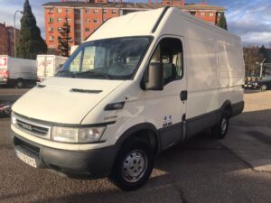 Furgoneta Iveco 35S12