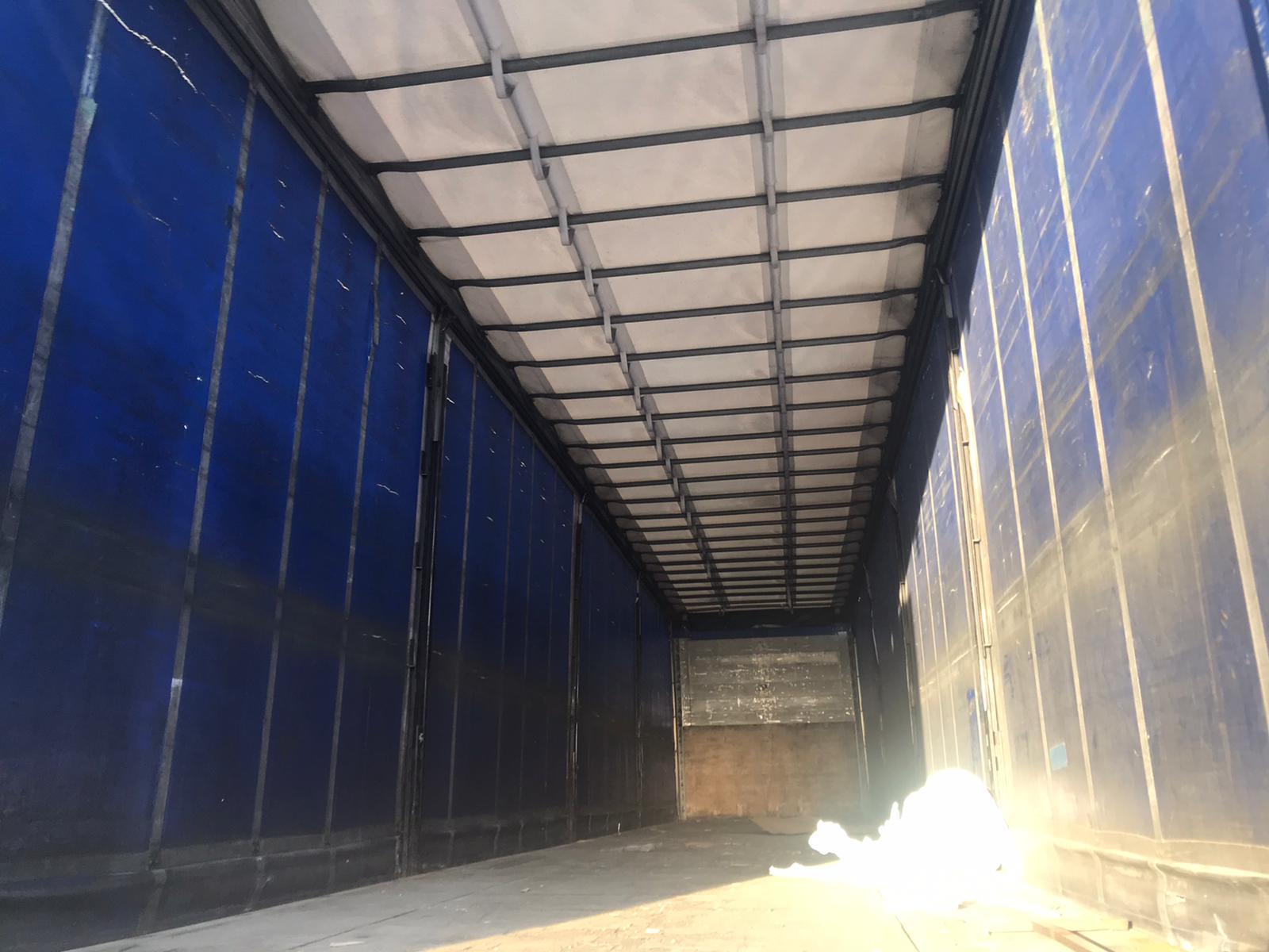 x- VENDIDO - Semirremolque tauliner Schmitz Año 10/2003 - Imagen 6