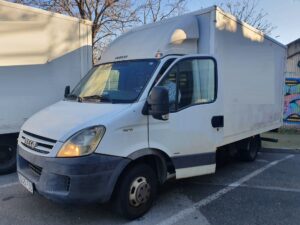furgoneta iveco caja cerrada