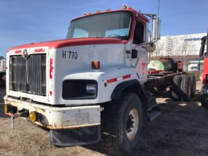 camión en chasis americano