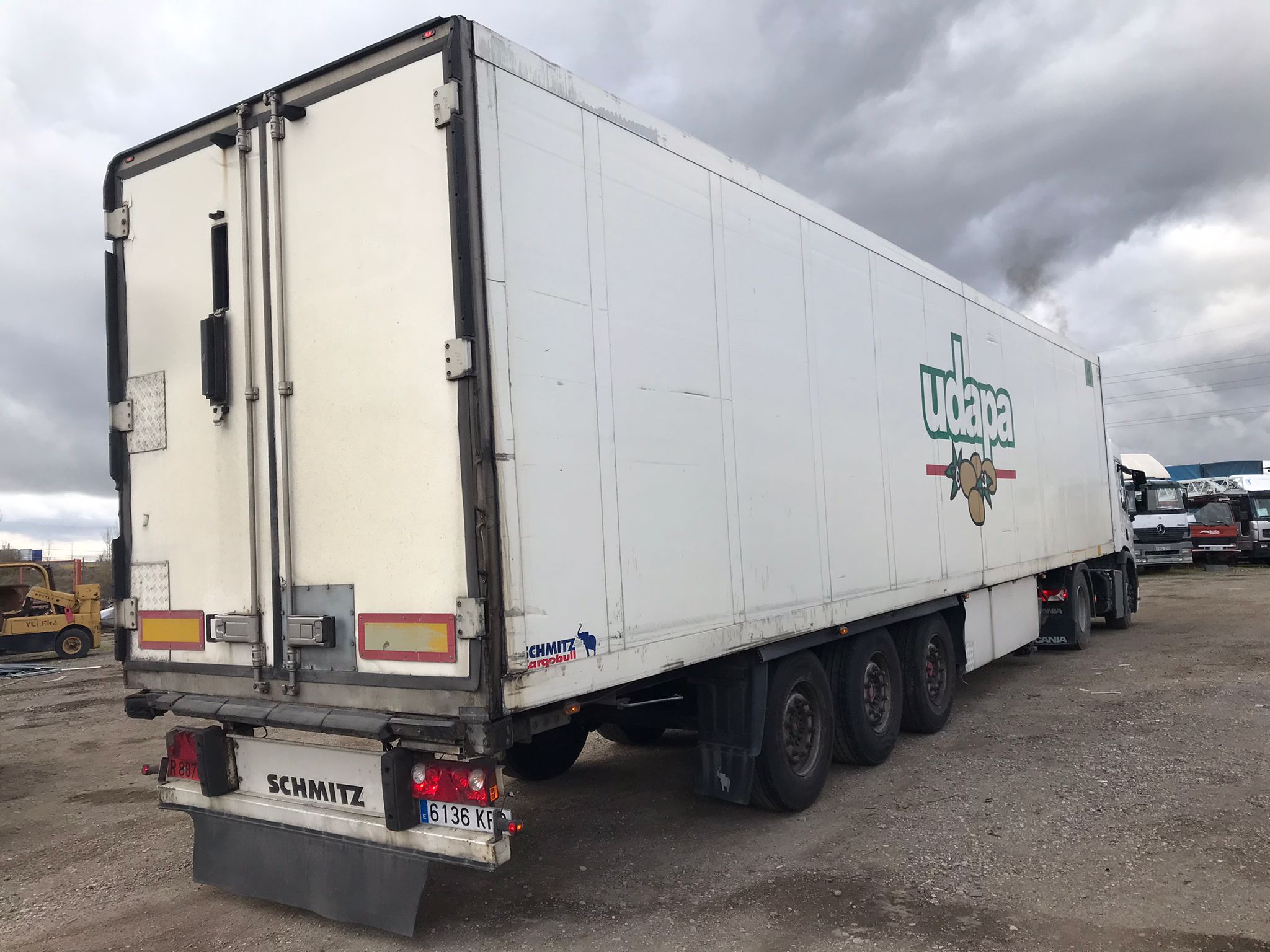 x- VENDIDO - Semirremolque frigorífico Schmitz Año 2005 - Imagen 3