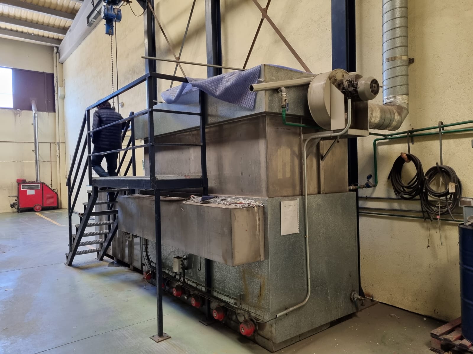 x- VENDIDO - Cabina de aplicación de pintura y túnel de lacado con limpieza MECAHOR - Imagen 9