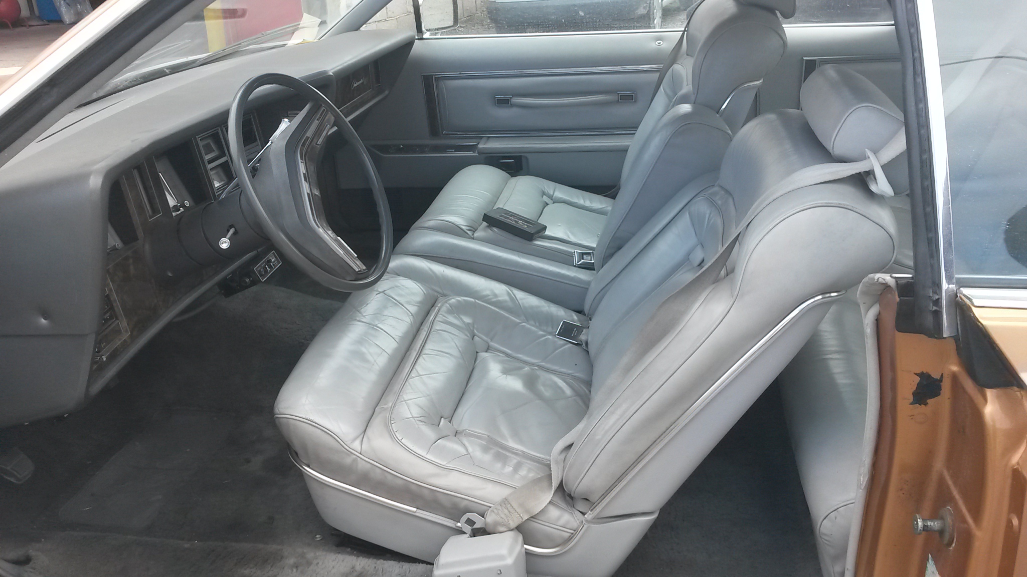 Lincoln Continental Mark V - histórico americano - 1976 - Imagen 9