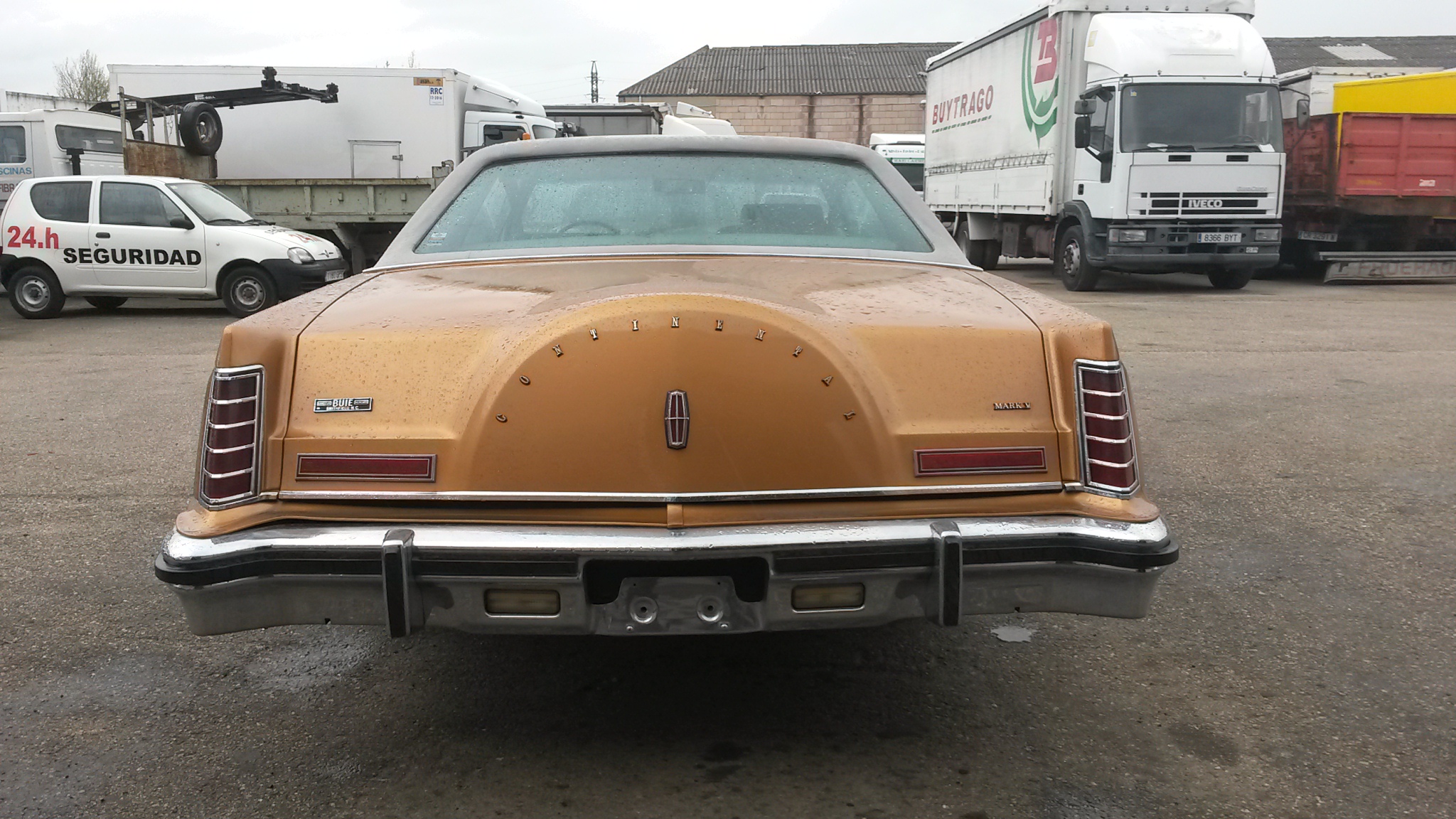 Lincoln Continental Mark V - histórico americano - 1976 - Imagen 4