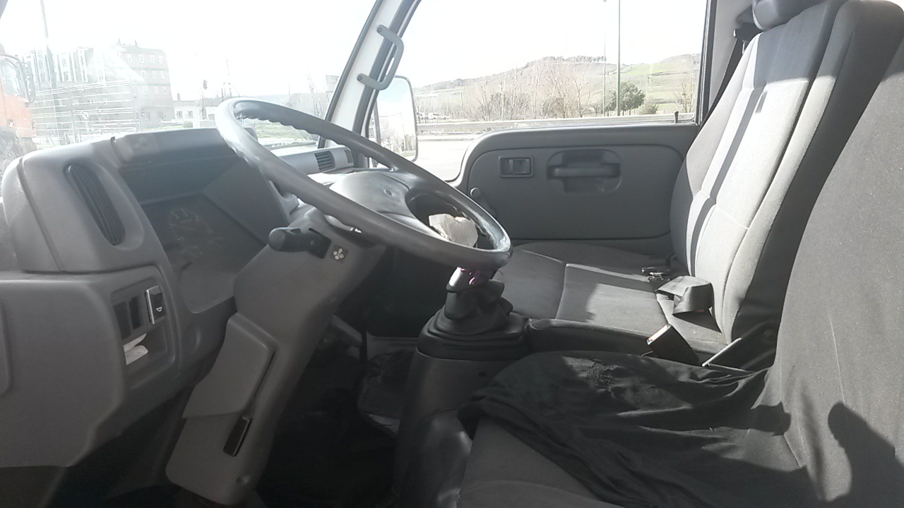 Nissan Cabstar E caja isotermo - 1999 - Imagen 5