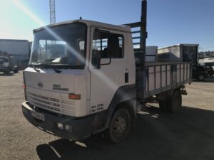 camión caja abierta NIssan EcoT100