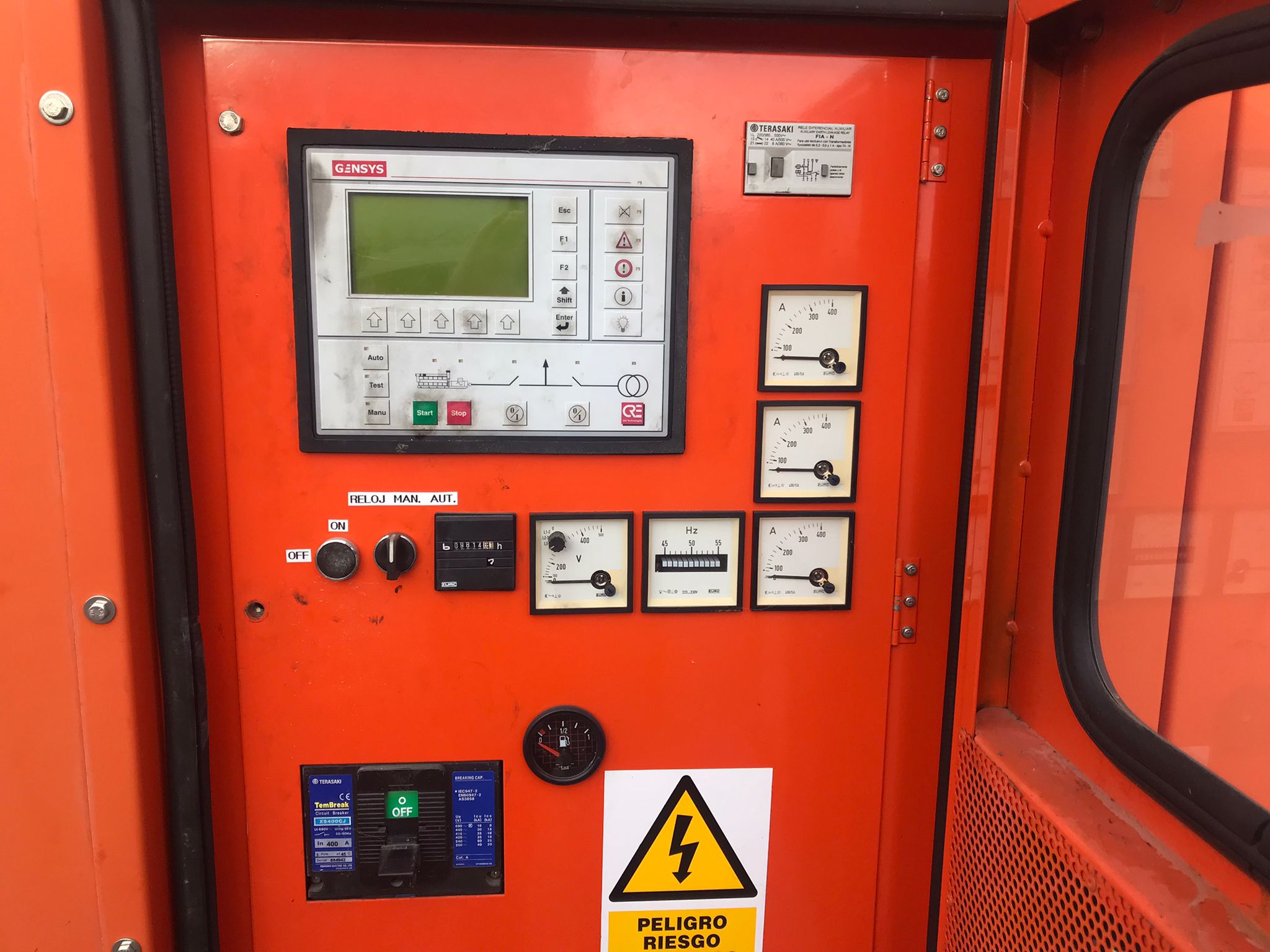 Grupo electrógeno AEM VP205M.I. Paralelo Año 2002 - Imagen 6