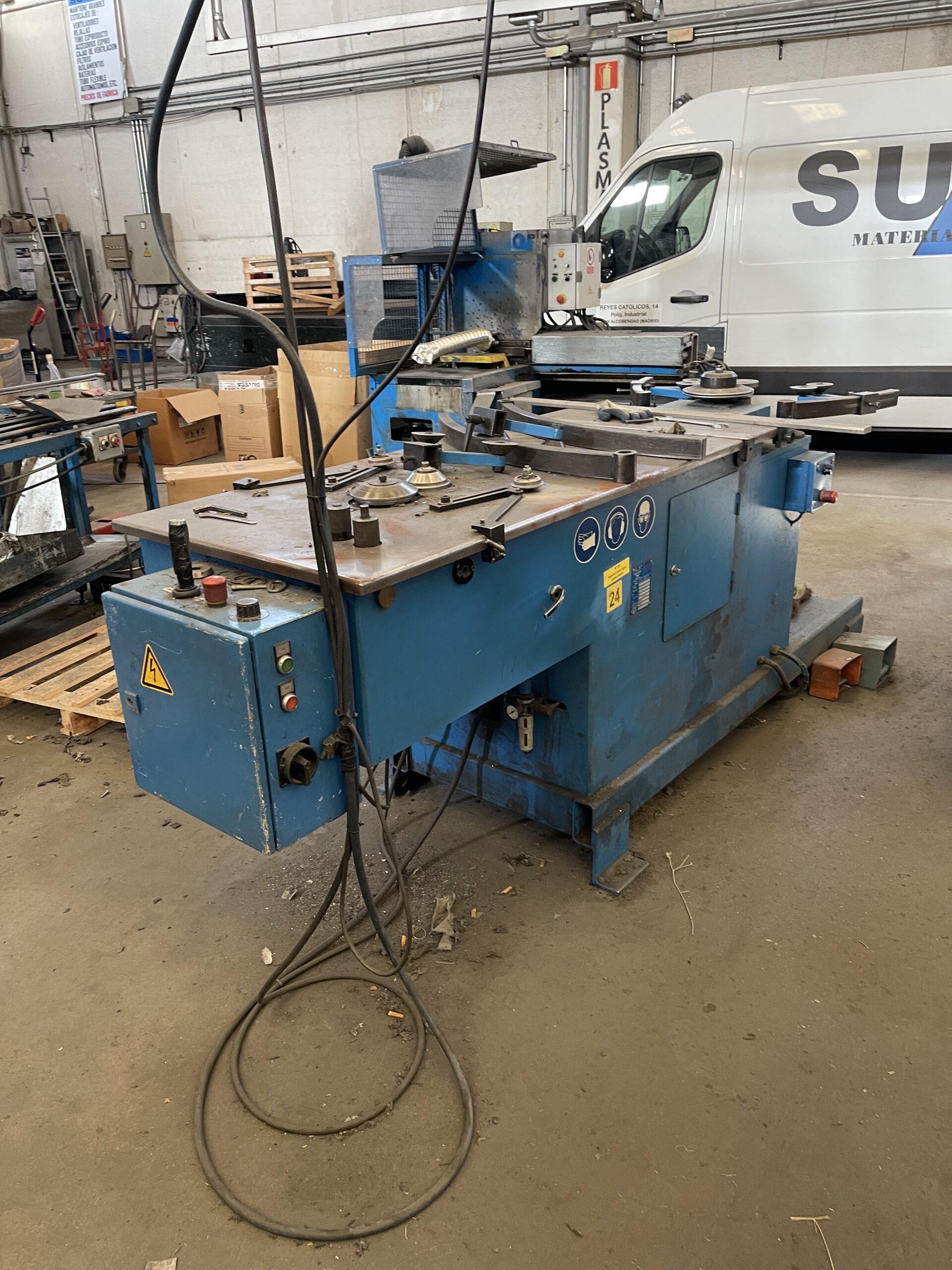 máquina para fabricar codos