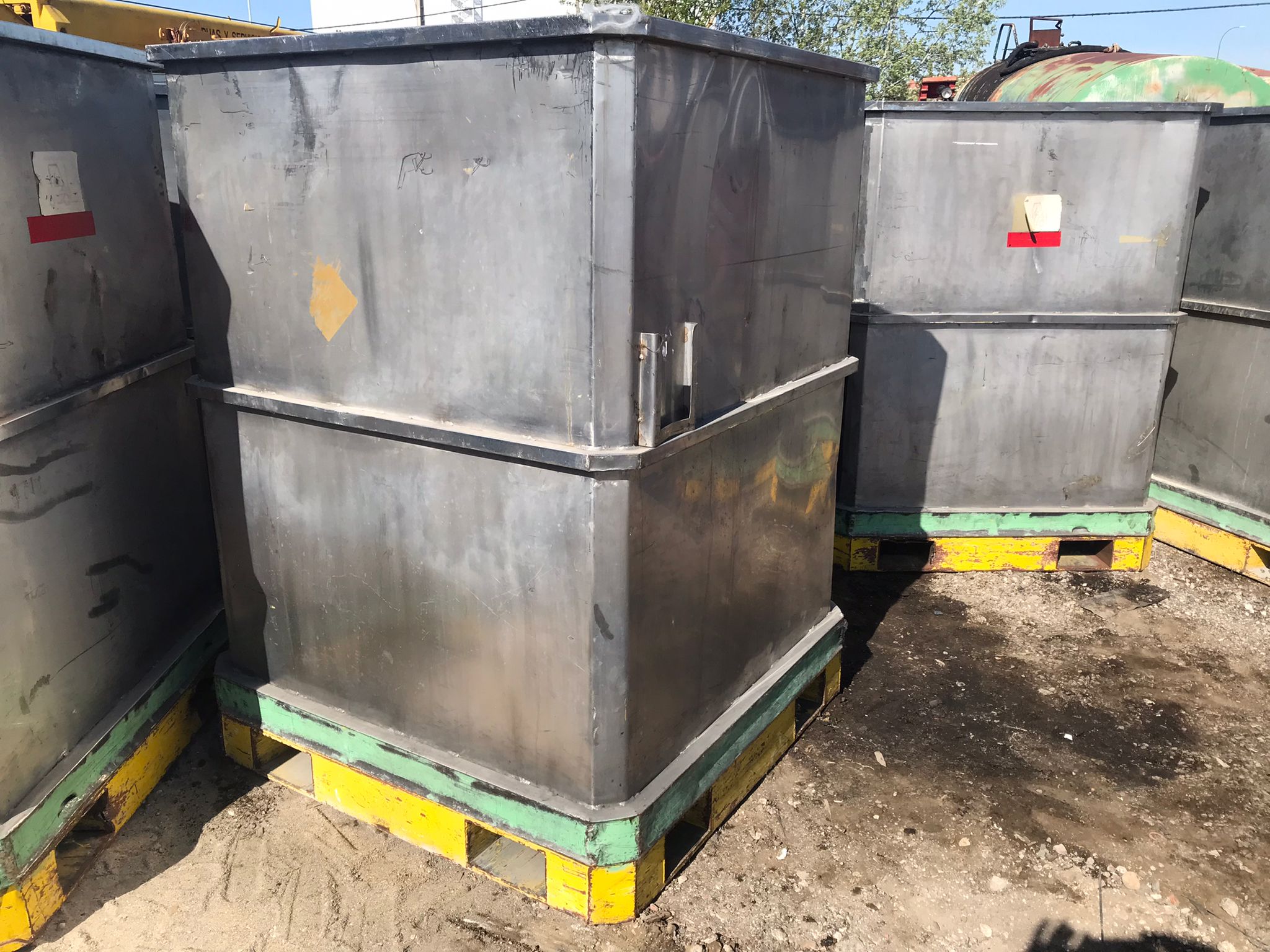 x- VENDIDO - Contenedores de acero inoxidable paletizados (38 uds) - Imagen 5