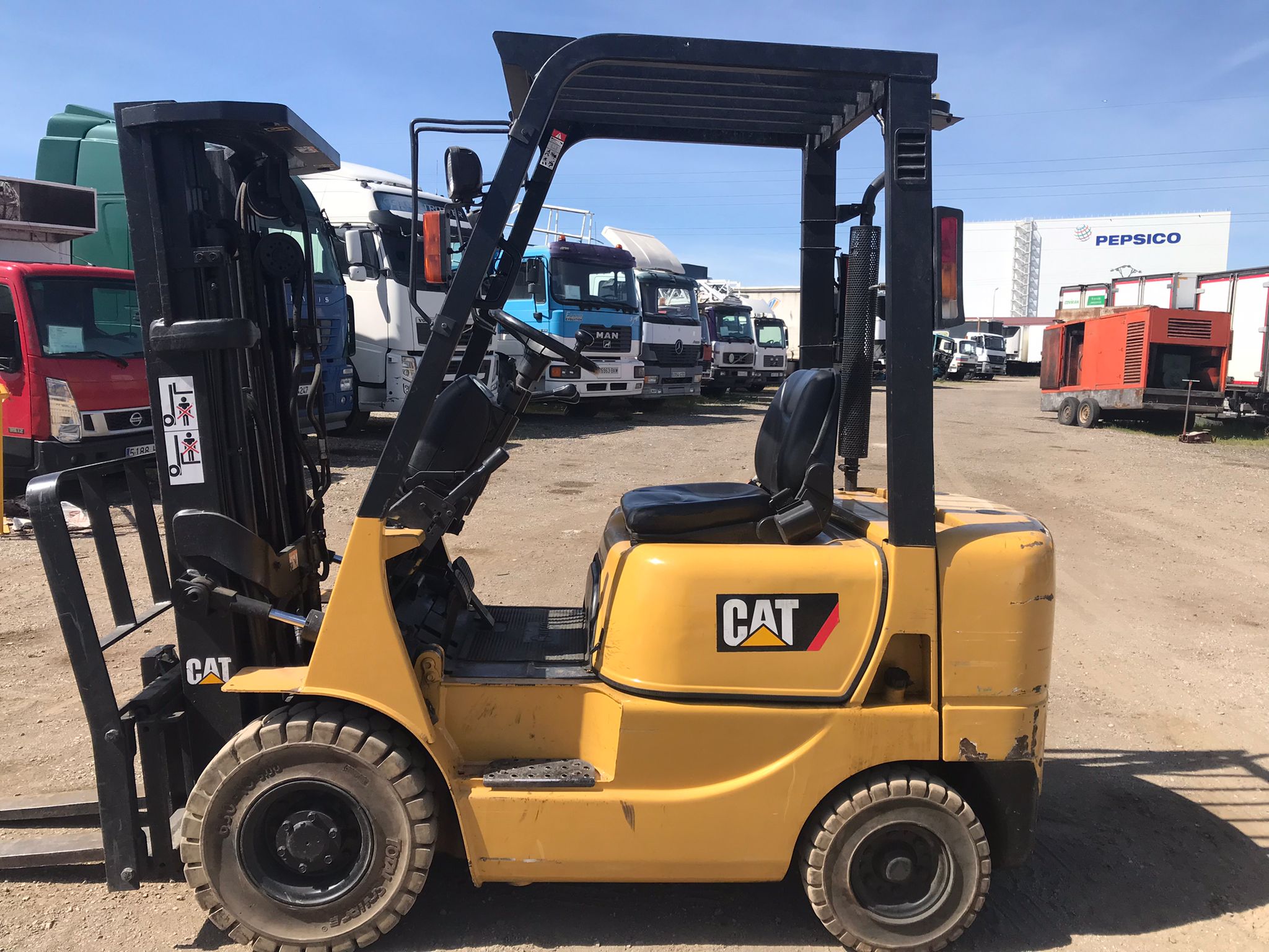 x- VENDIDO - Carretilla elevadora diésel Caterpillar DP18K - Año 2002 - Imagen 6