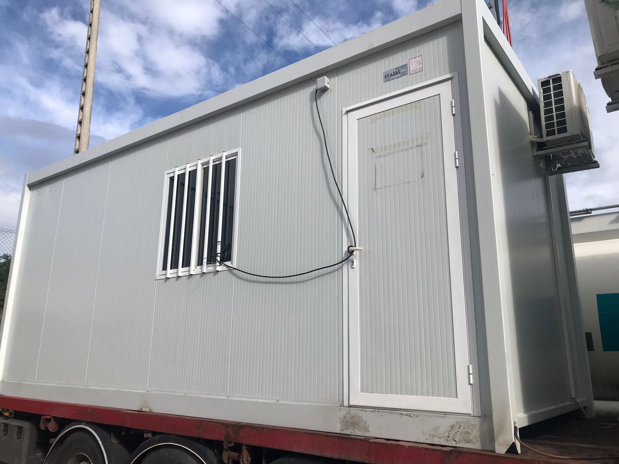 x- VENDIDO - Caseta de obra oficina 2 módulos - Imagen 2