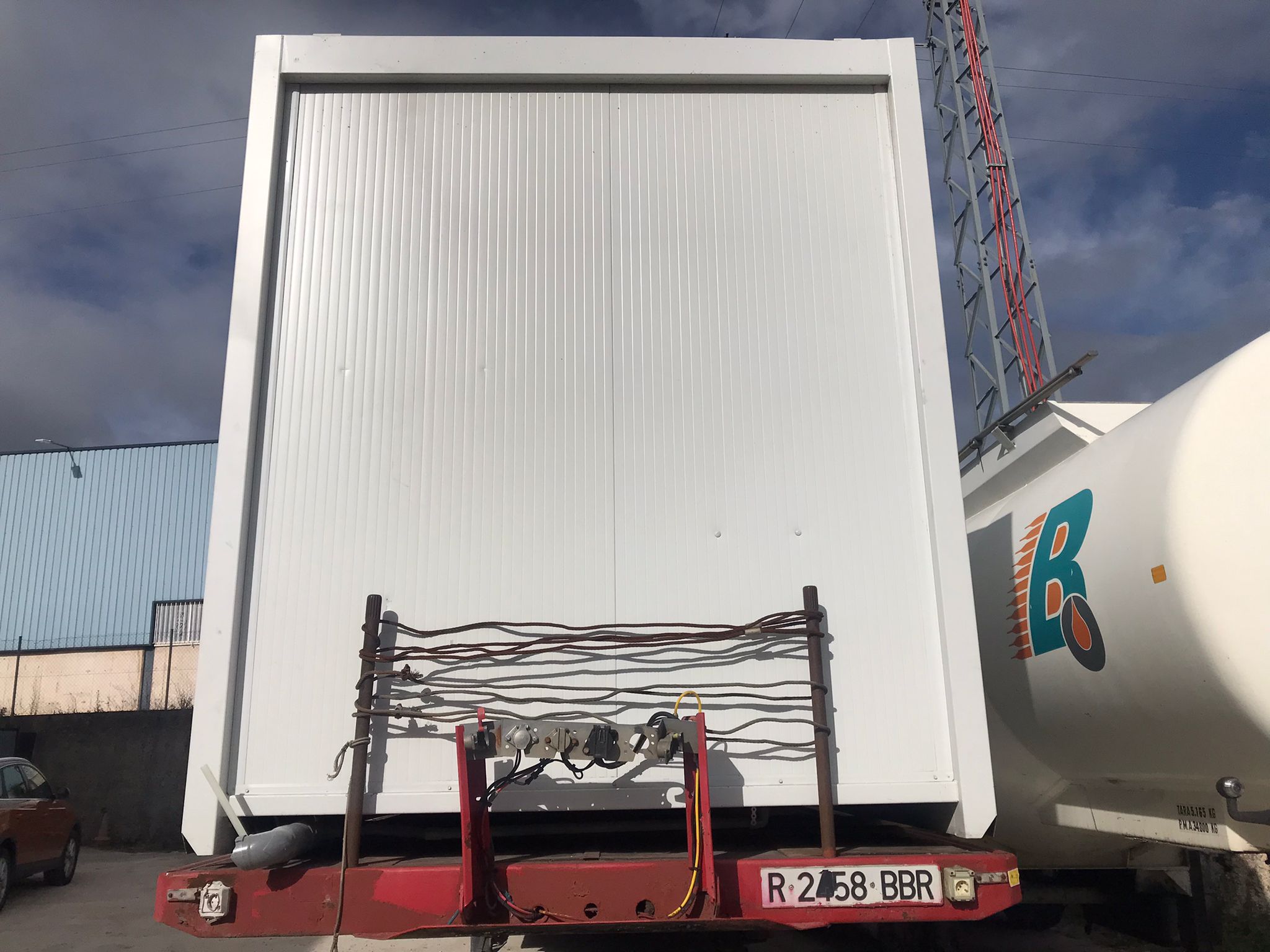 x- VENDIDO - Caseta de obra oficina 2 módulos - Imagen 3