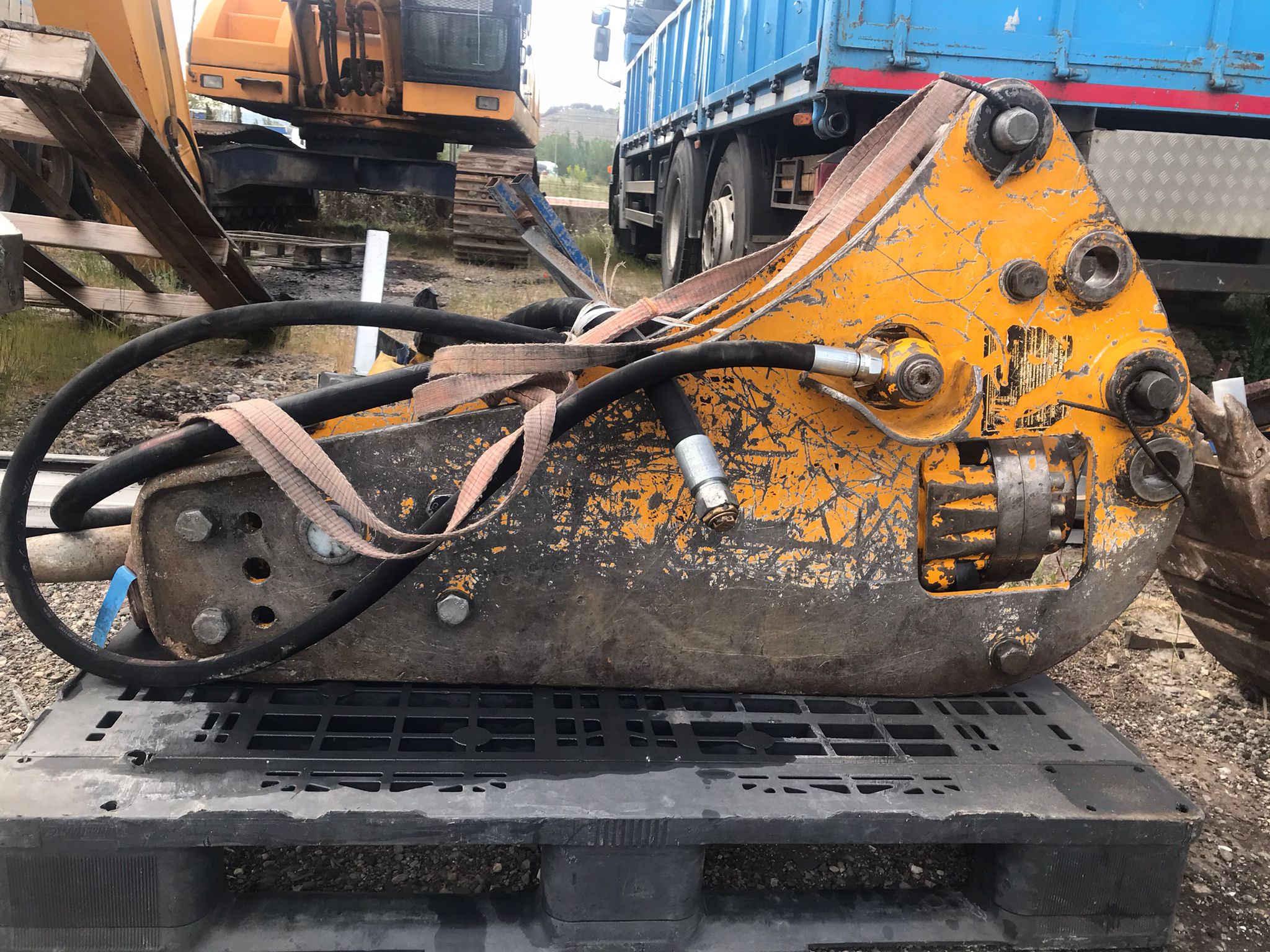 x- VENDIDO - Retroexcavadora mixta JCB 4CX-4WS - 2005 - Imagen 14