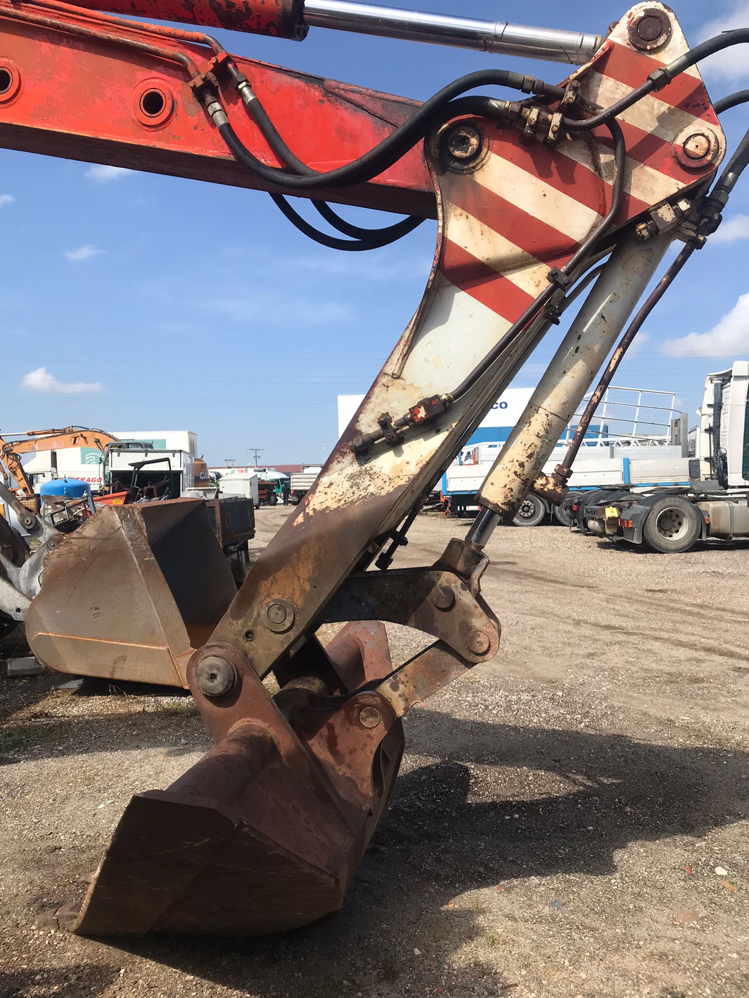 x- VENDIDO - Retroexcavadora de ruedas O&K MH-6 - 1983 - Imagen 11