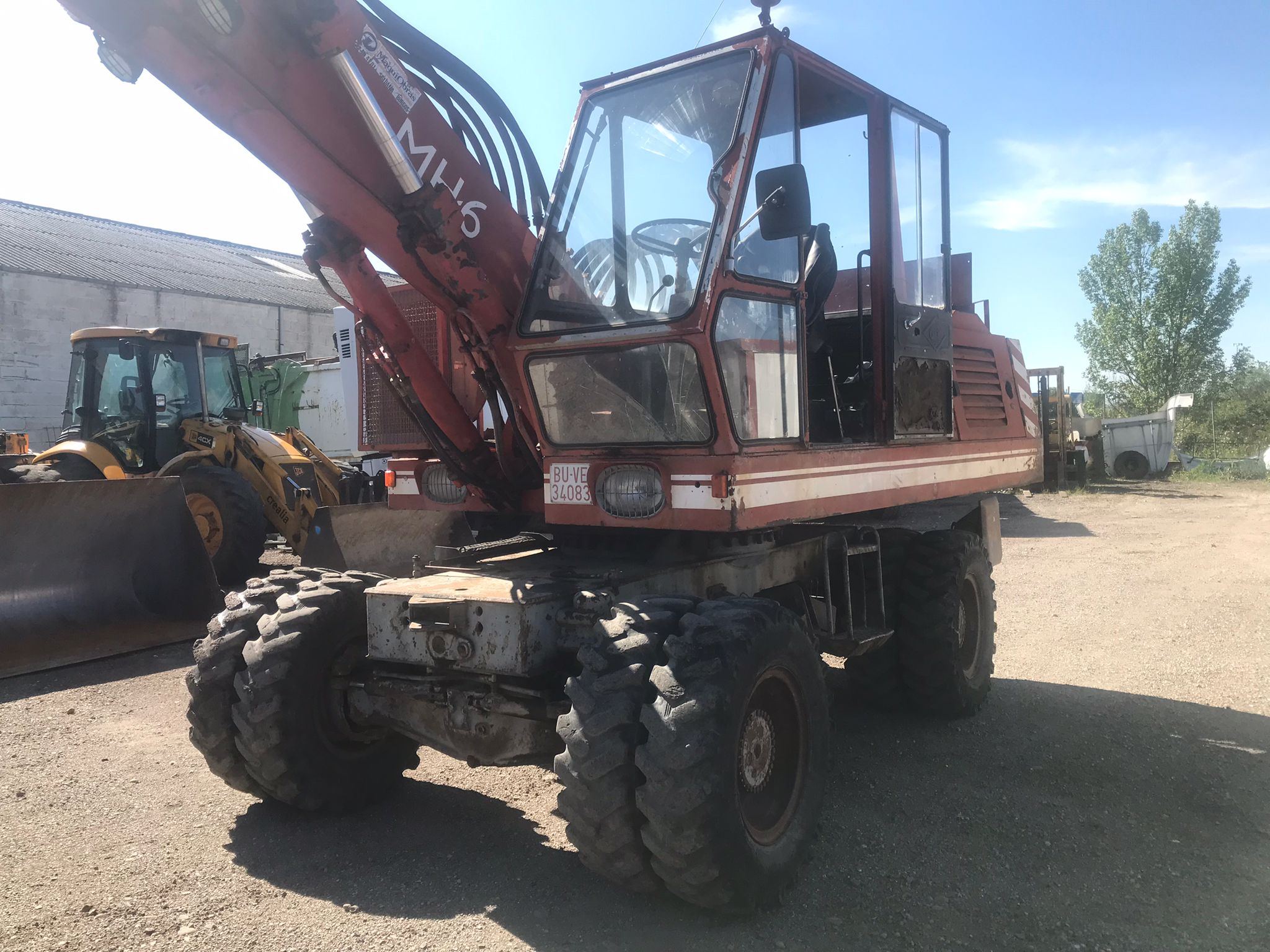 x- VENDIDO - Retroexcavadora de ruedas O&K MH-6 - 1983 - Imagen 2