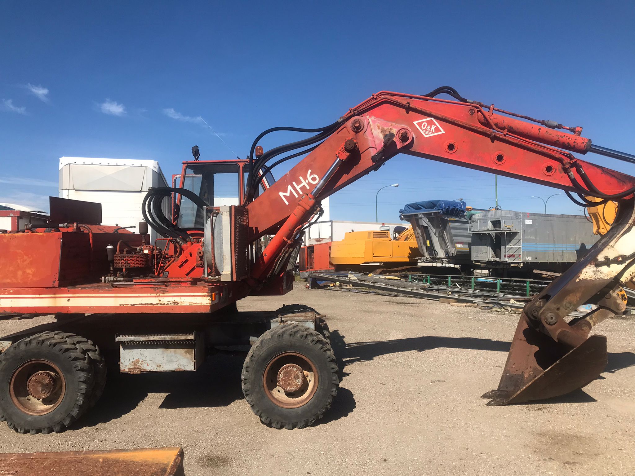 x- VENDIDO - Retroexcavadora de ruedas O&K MH-6 - 1983 - Imagen 5