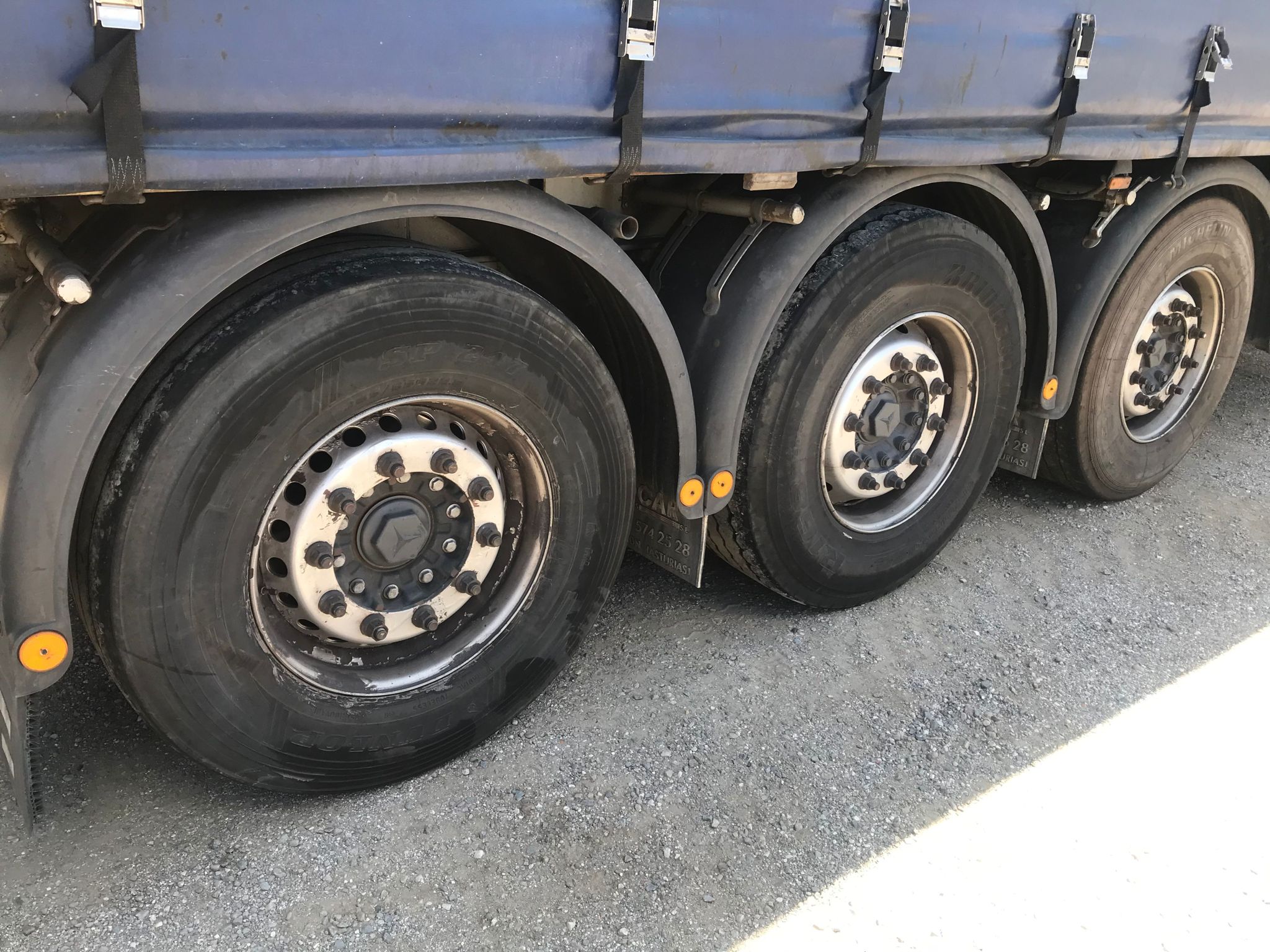 x- VENDIDO - Semirremolque tauliner Guillen Año 2007 - Imagen 6