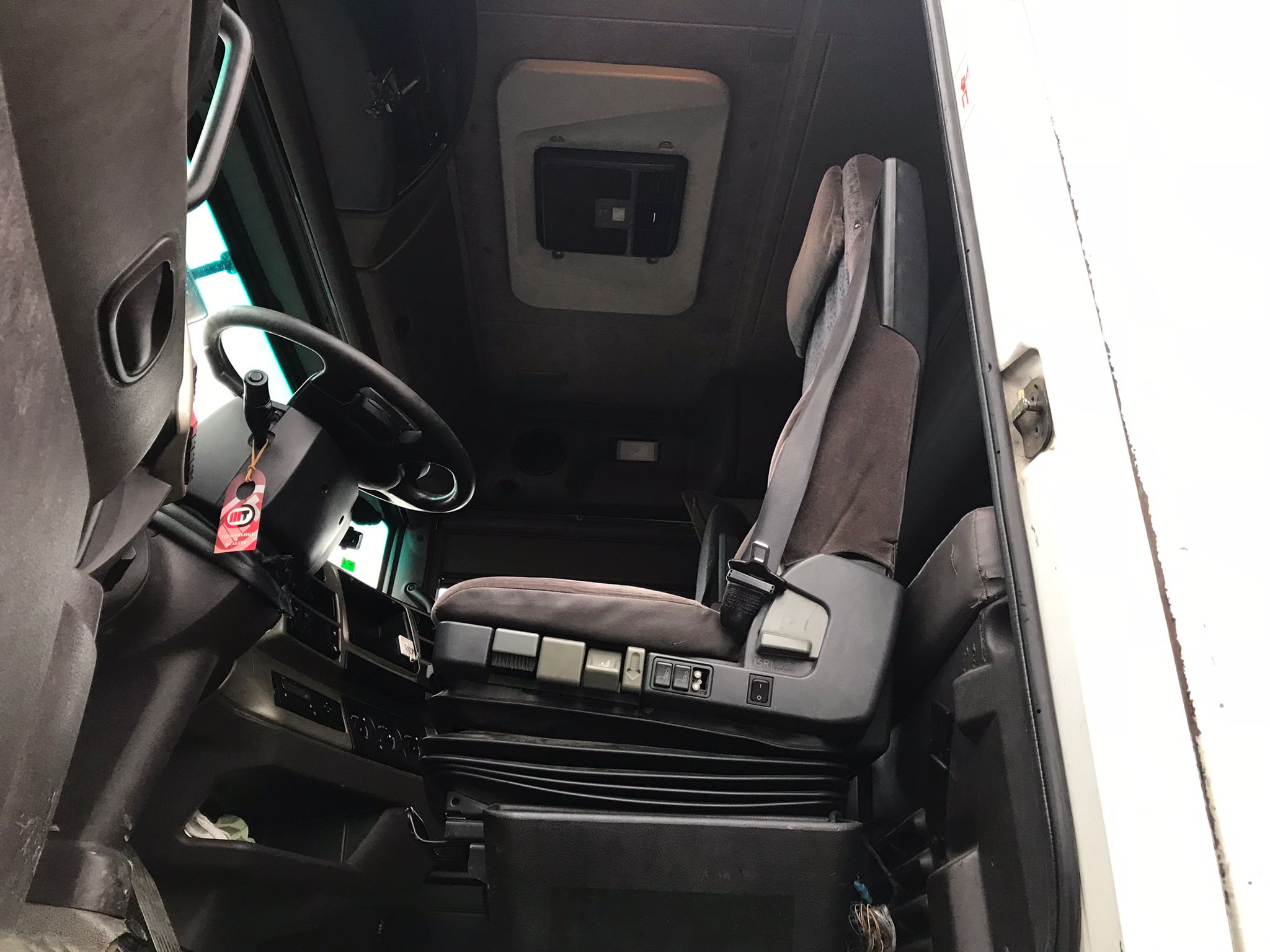 x- VENDIDO - Renault Magnum 460.18T - 2008 - Imagen 9