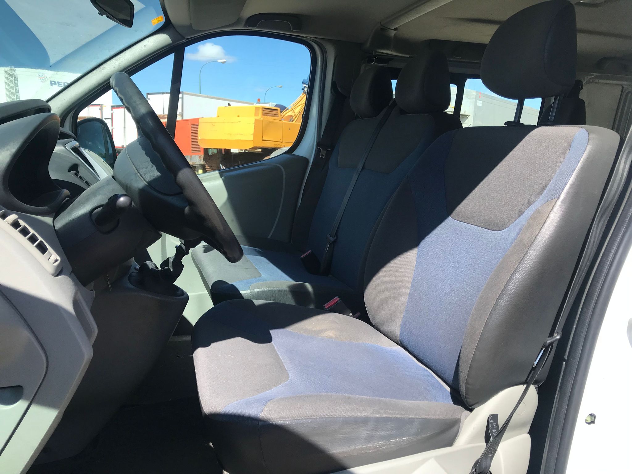 x- VENDIDO - Renault Trafic - 2011 - Imagen 10