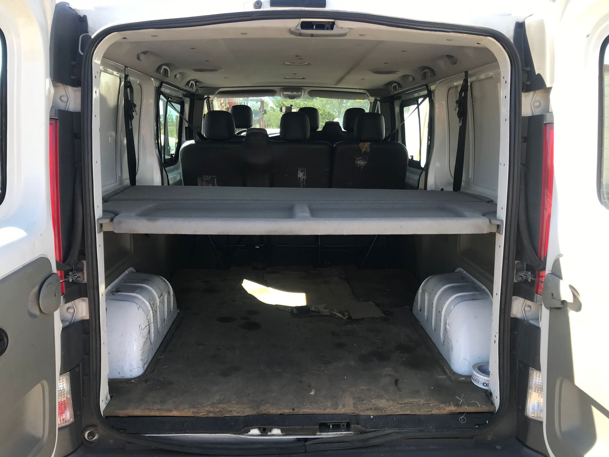 x- VENDIDO - Renault Trafic - 2011 - Imagen 9