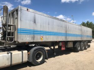 bañera basculante de aluminio