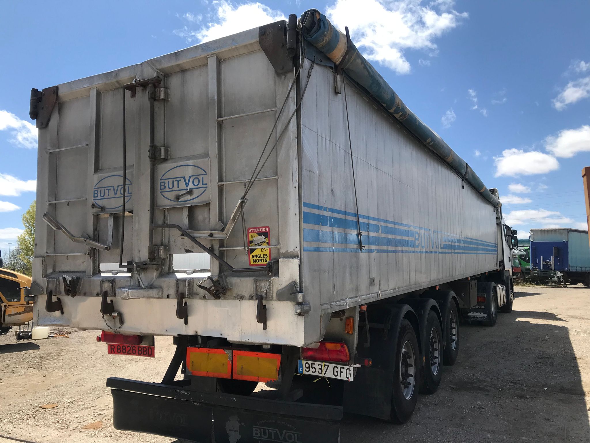 x- VENDIDO - Bañera basculante de aluminio Leciñena - 2000 - Imagen 3