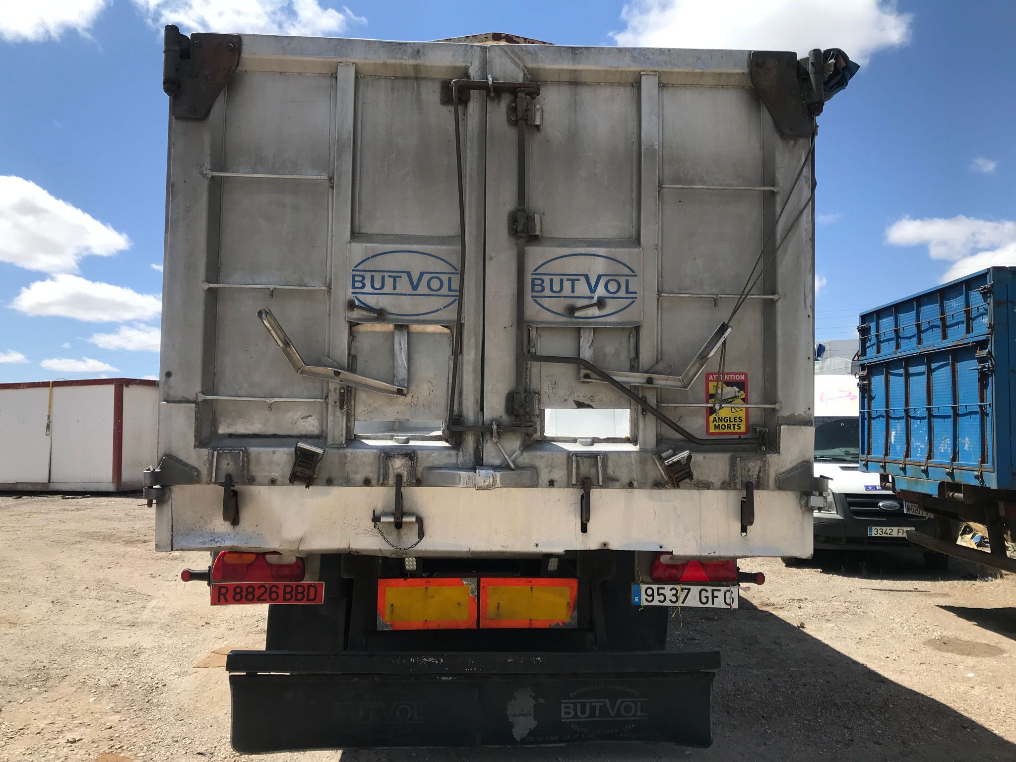 x- VENDIDO - Bañera basculante de aluminio Leciñena - 2000 - Imagen 5