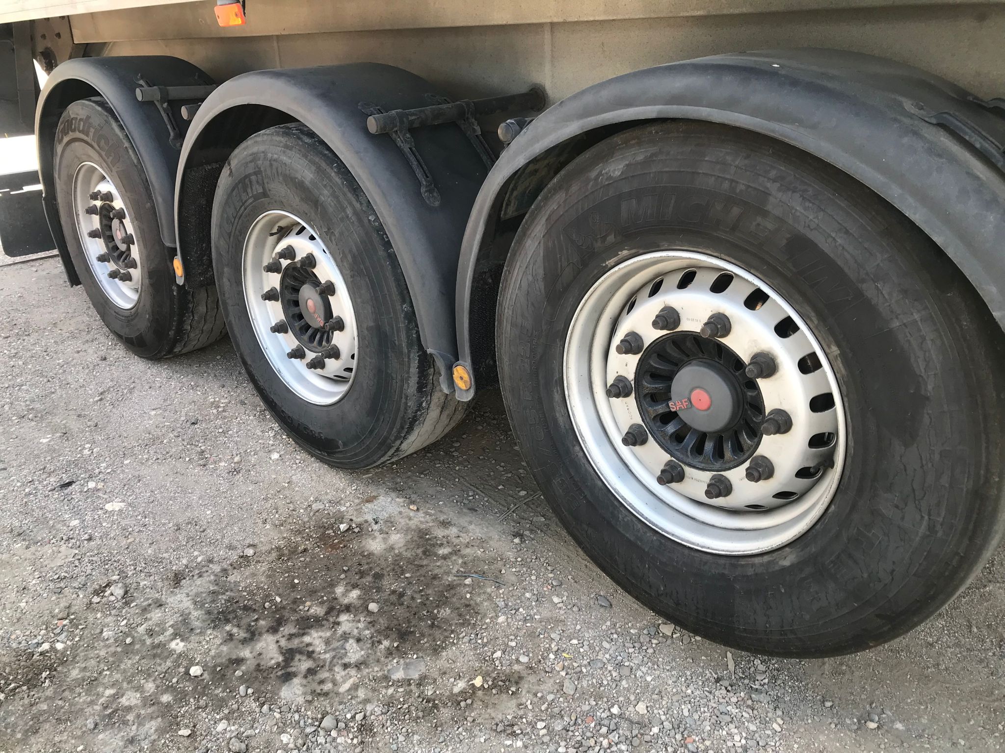 x- VENDIDO - Bañera basculante de aluminio Leciñena - 2000 - Imagen 9