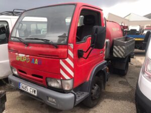 nissan cabstar cisterna autobomba
