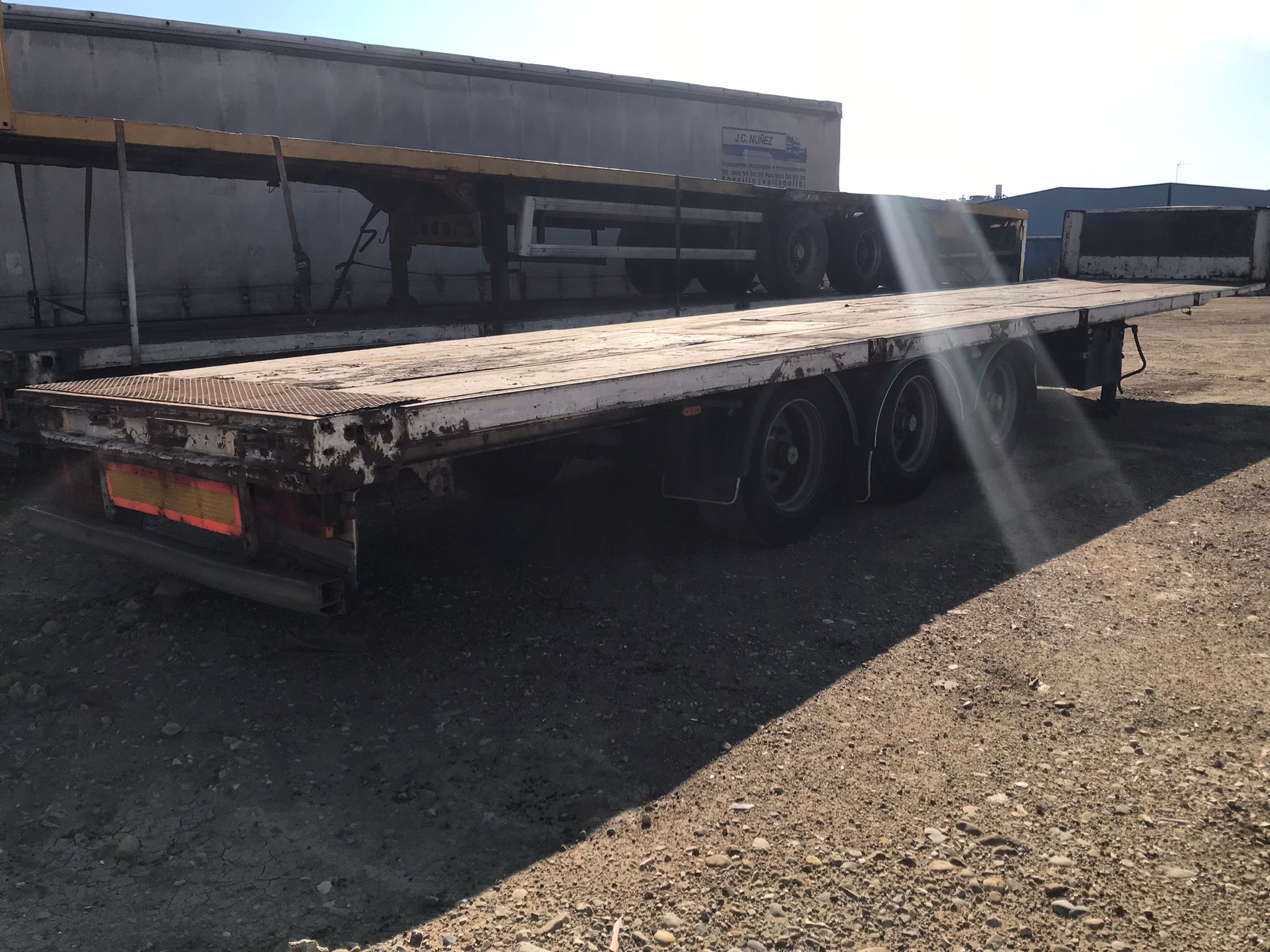 Semirremolque plataforma Lecitrailier Año 2000 - Imagen 6
