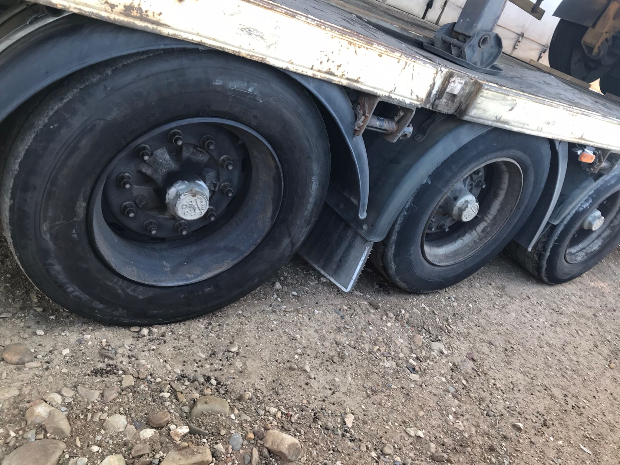 Semirremolque plataforma Lecitrailer Año 2001 - Imagen 8