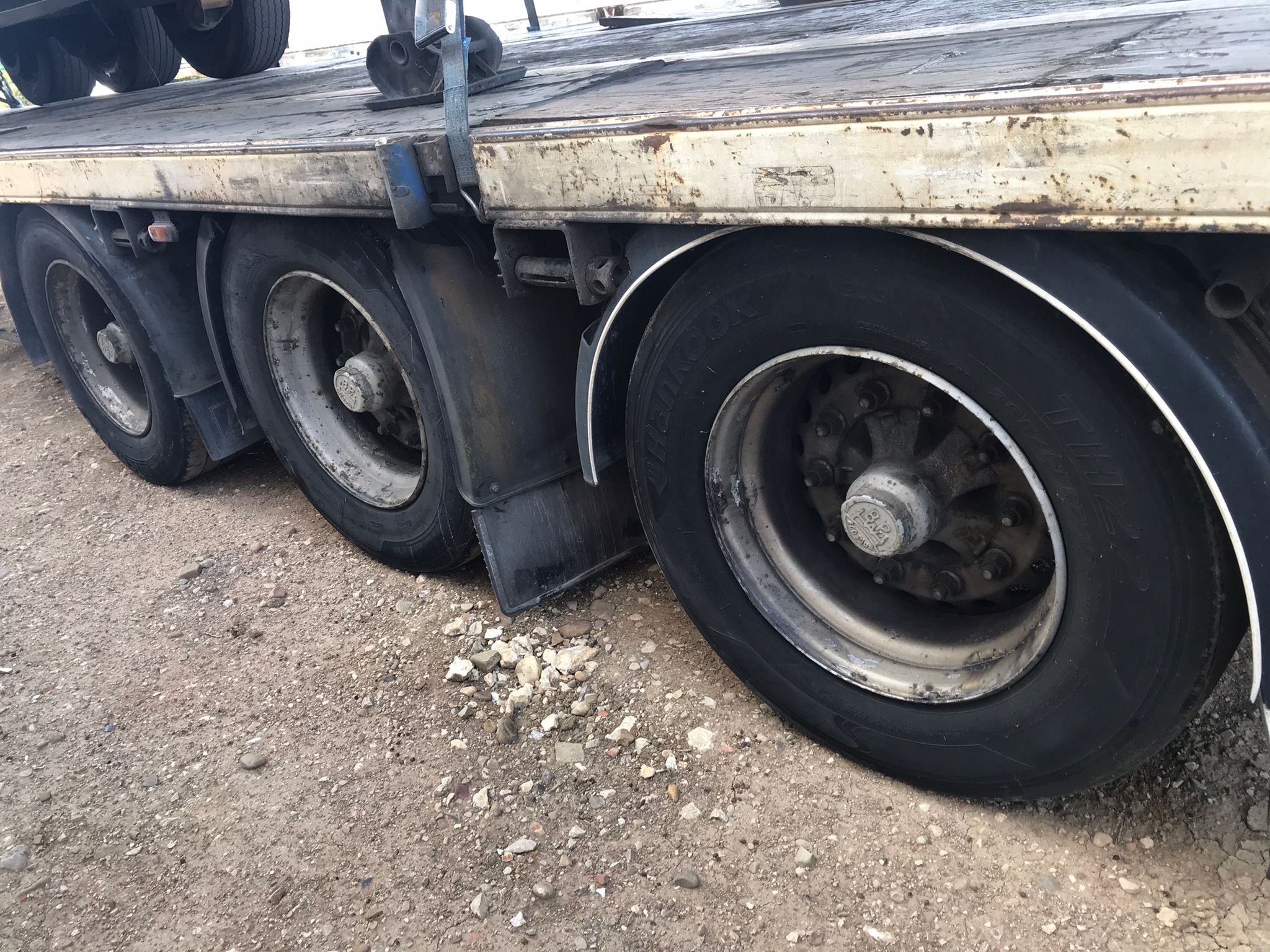 Semirremolque plataforma Lecitrailer Año 2001 - Imagen 9