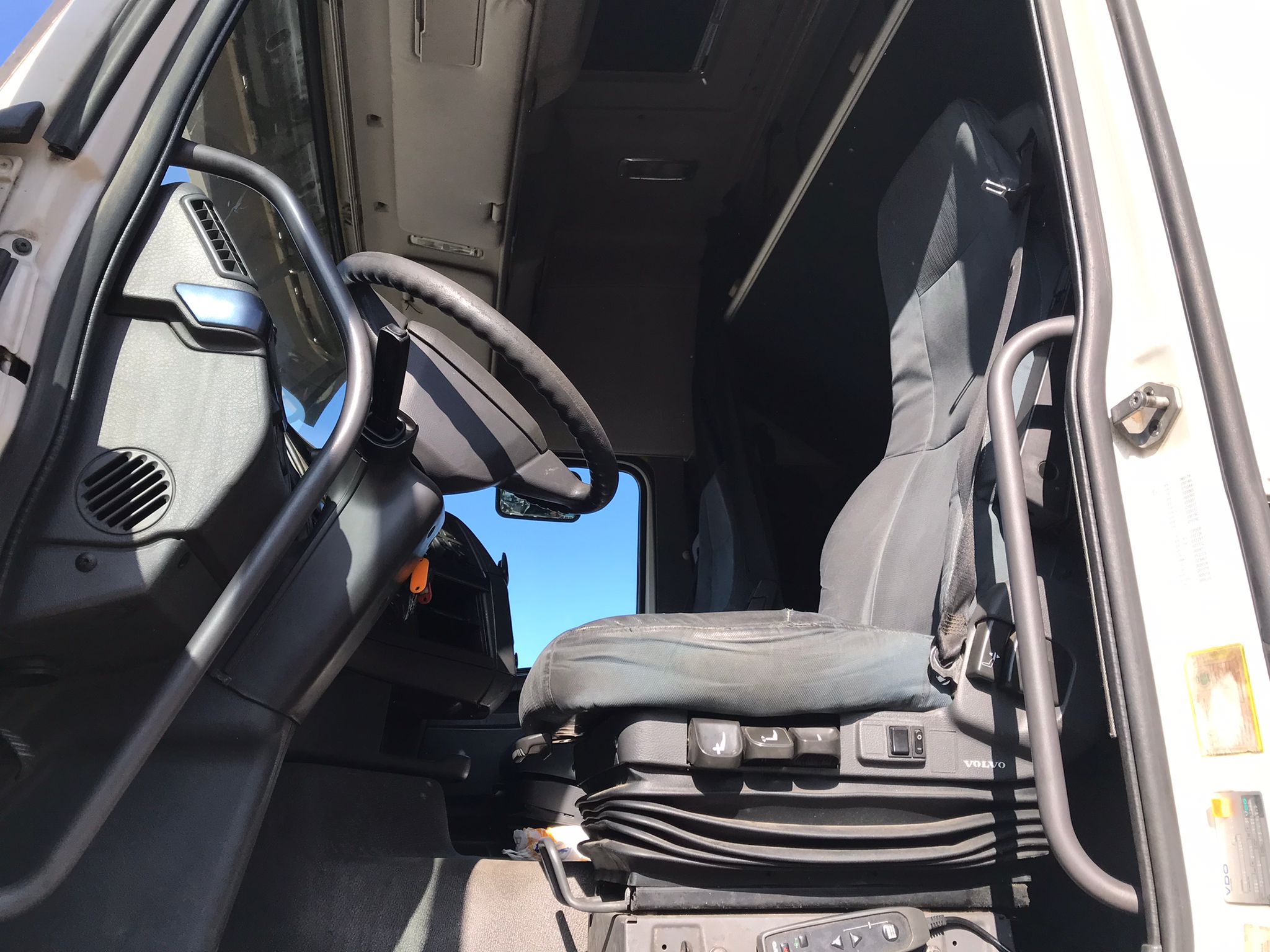 x- VENDIDO Volvo FH 42 B3 460 - 2012 - Imagen 9