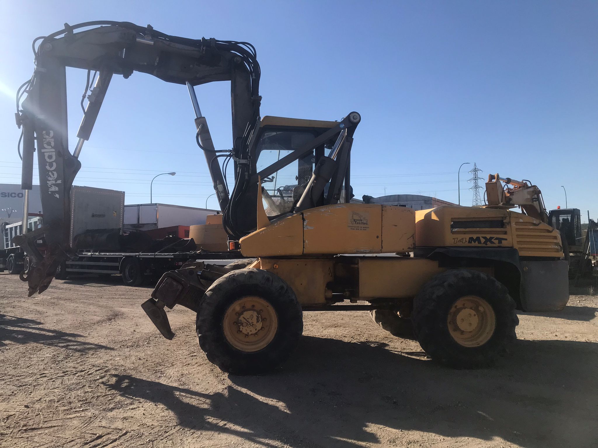 x- VENDIDO - Excavadora de ruedas articulada Mecalac 14MXT - 2001 - Imagen 5