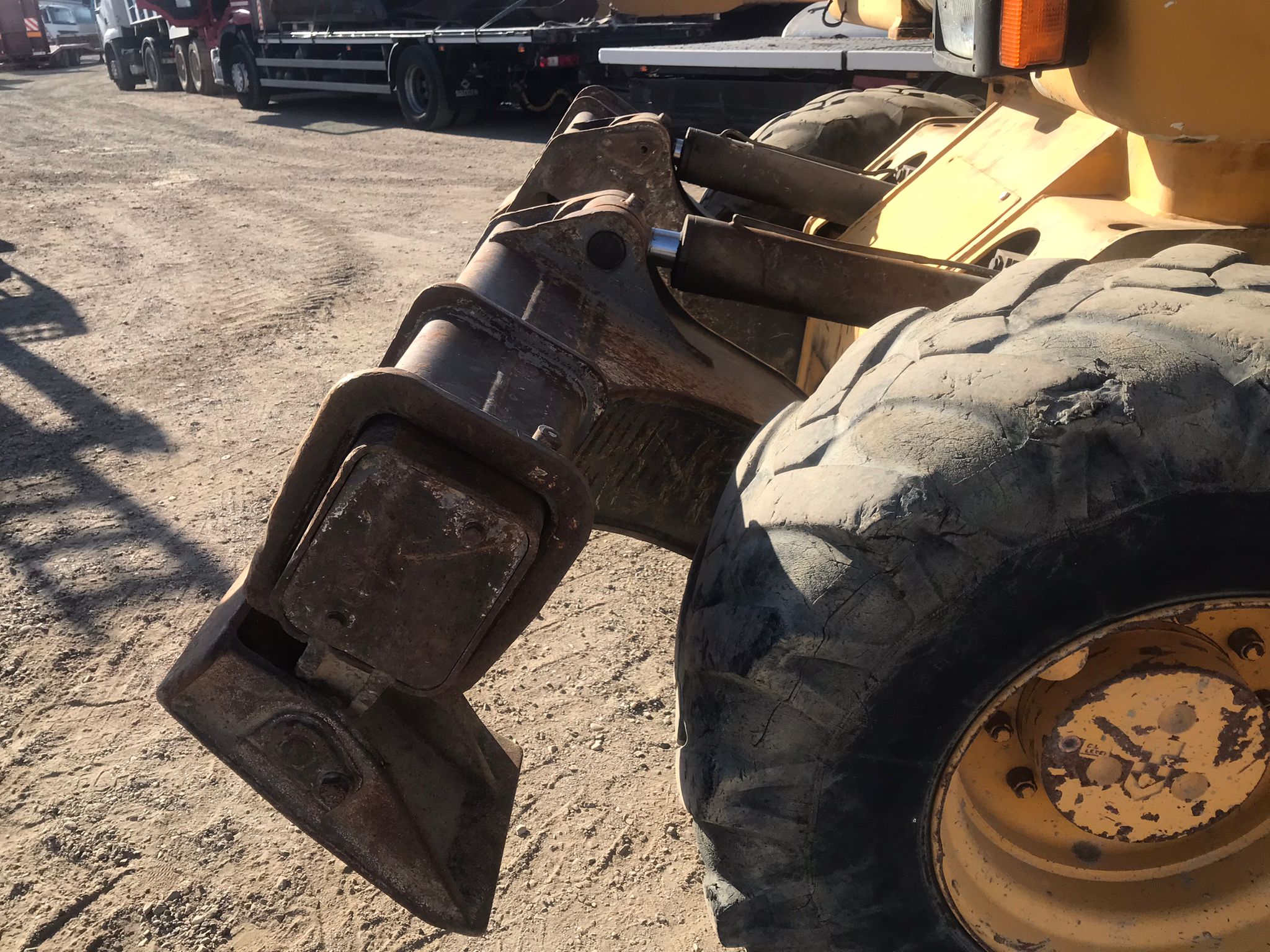 x- VENDIDO - Excavadora de ruedas articulada Mecalac 14MXT - 2001 - Imagen 15