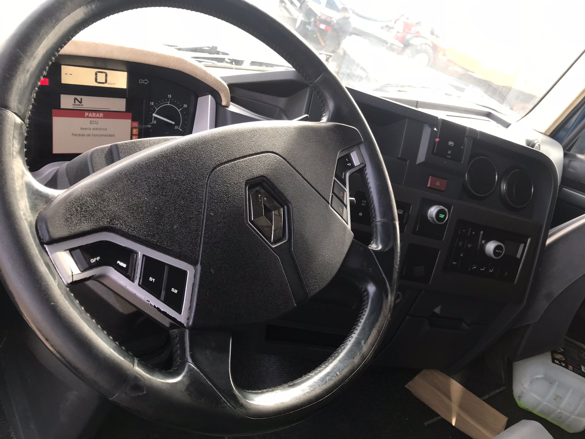 x- VENDIDO - Renault T - 2014 - Imagen 12